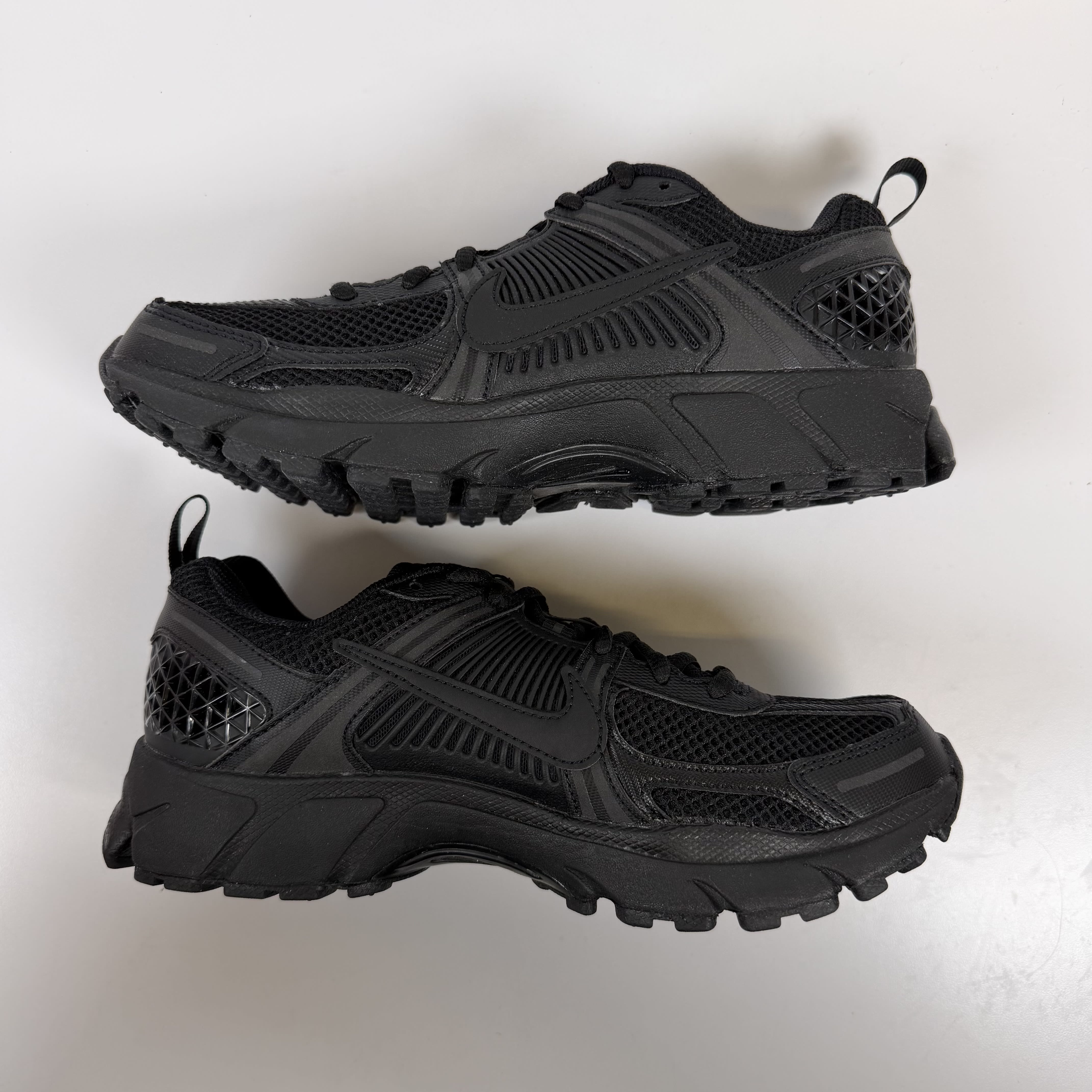 660619 Nike Vomero 5 Black (GS)
