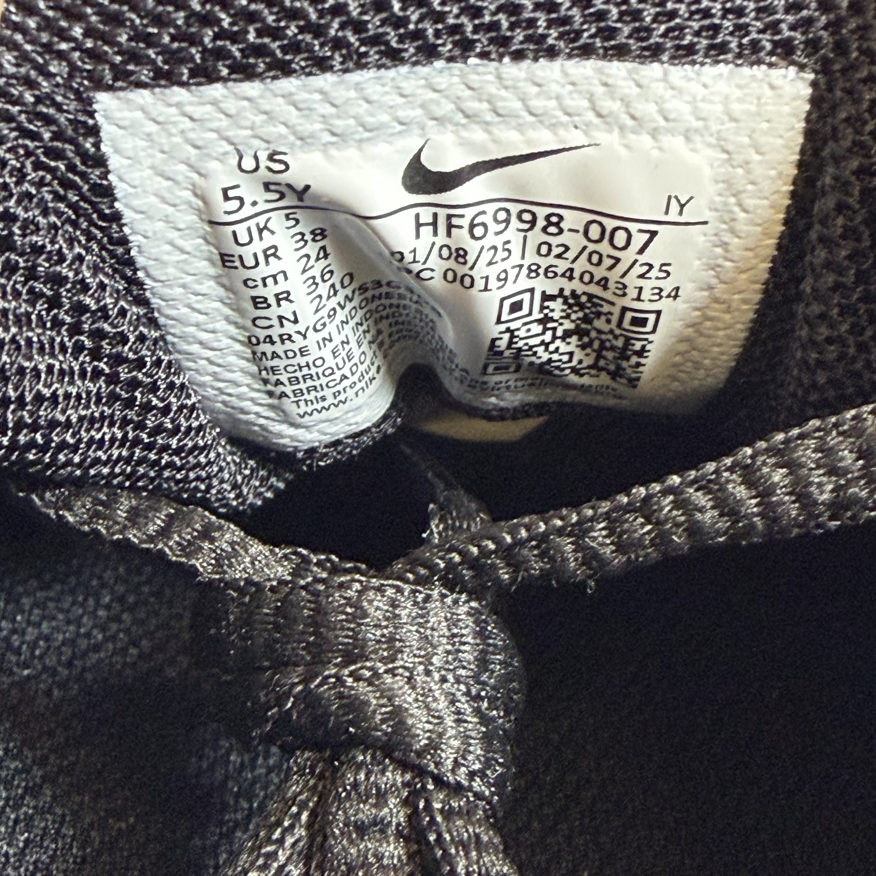 660619 Nike Vomero 5 Black (GS)