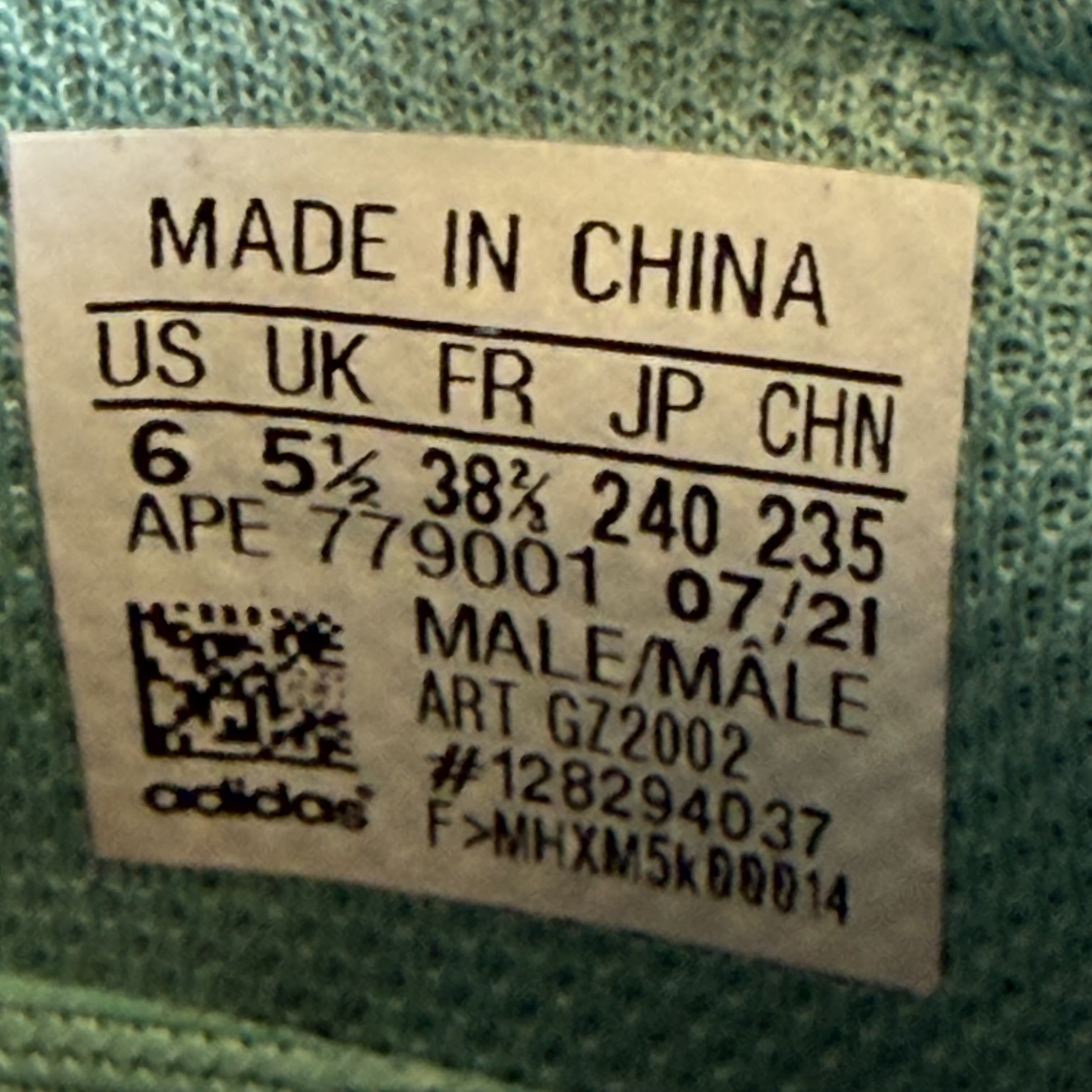 SP3697 adidas Yeezy Boost 700 Faded Azure