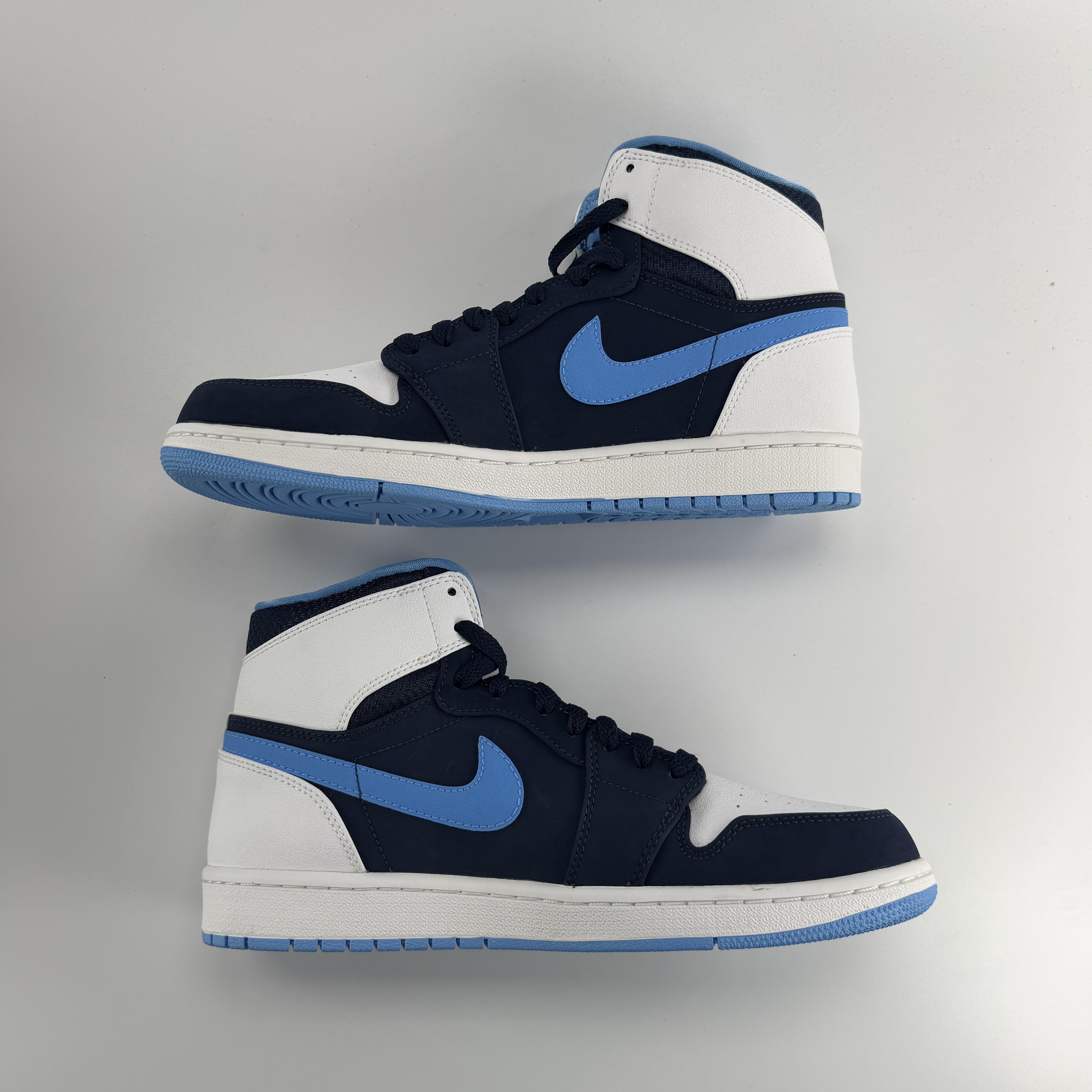 424888 Jordan 1 Retro Chris Paul PE
