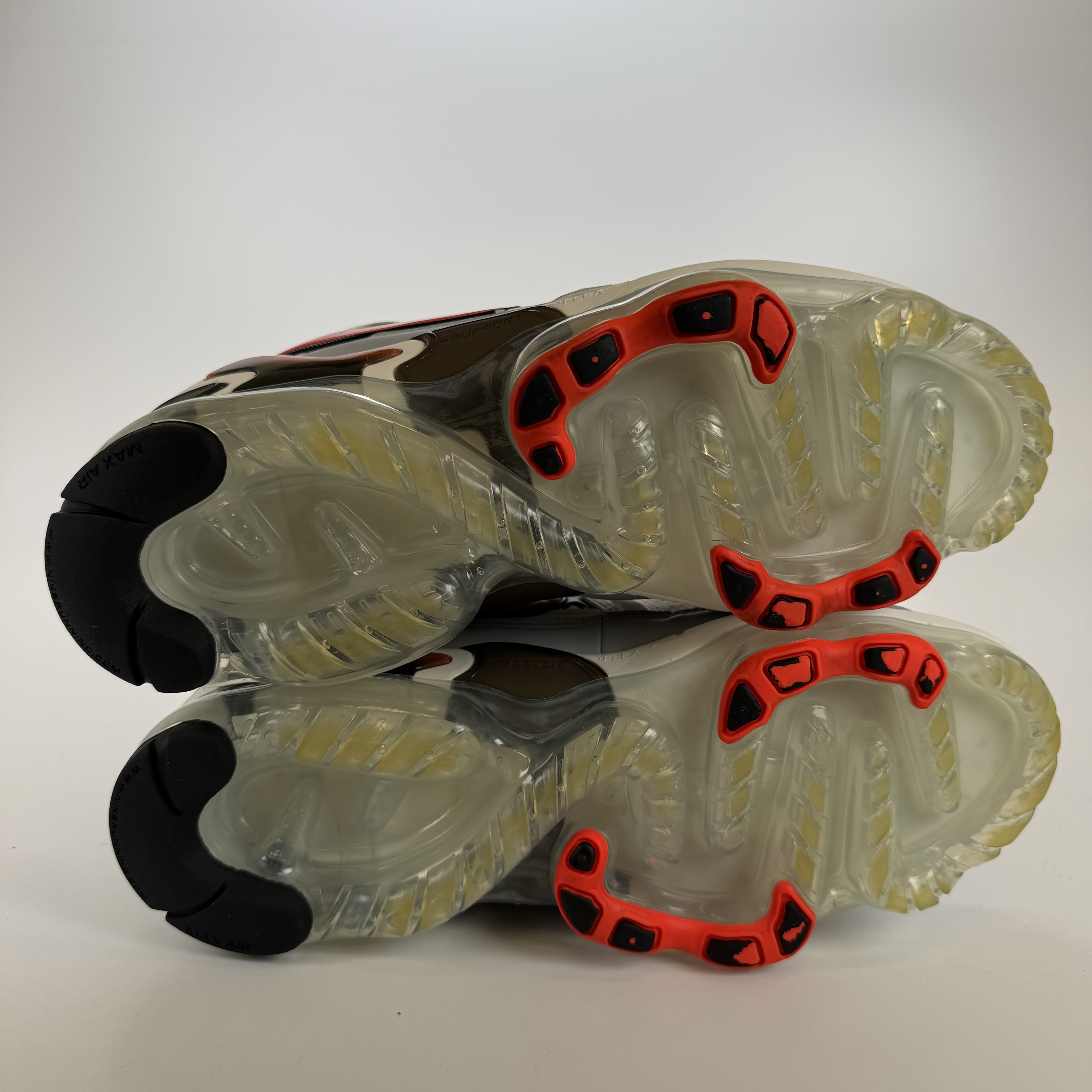 SP2920 Nike Air VaporMax Evo Infrared
