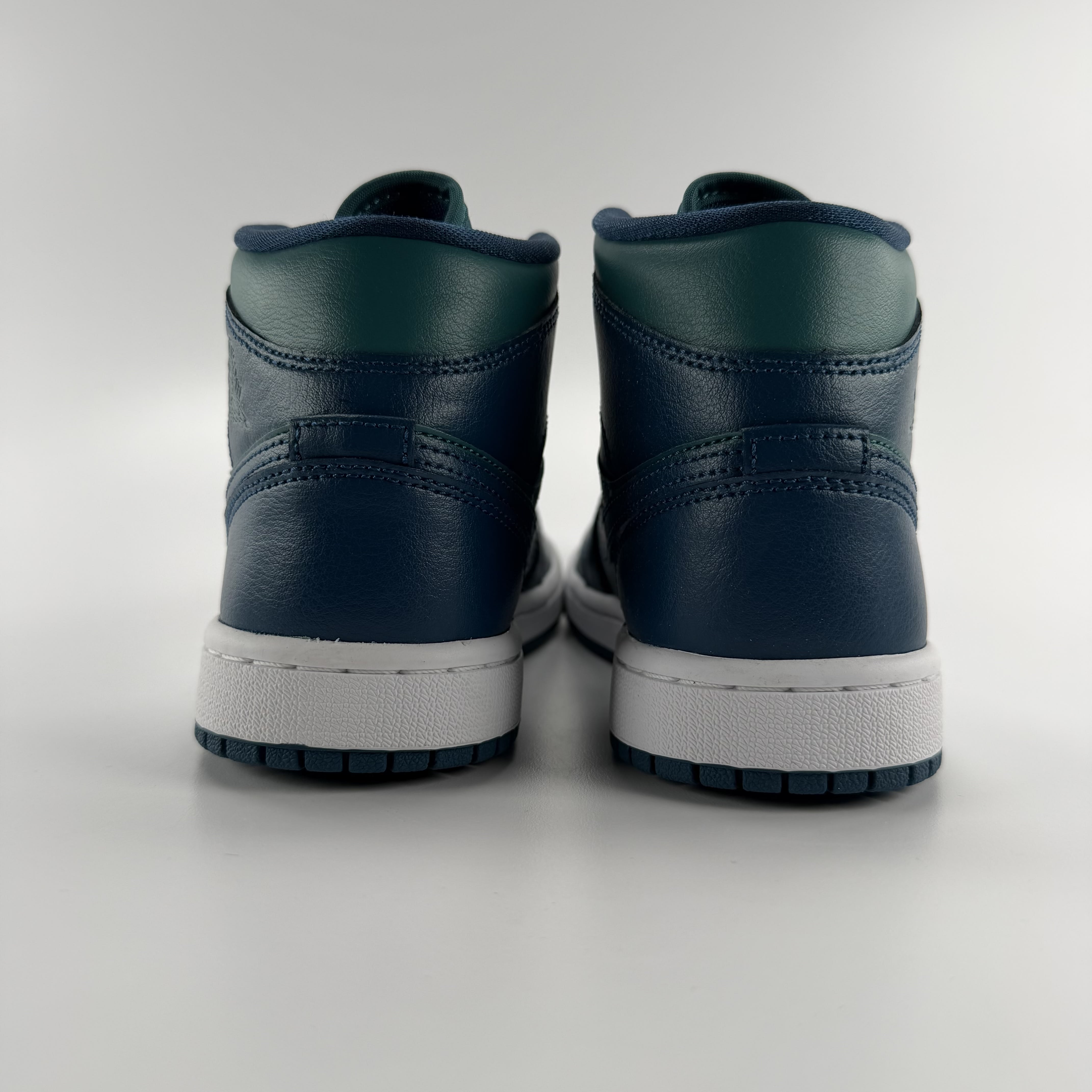 269297 Jordan 1 Mid Teal French Blue (Women's)