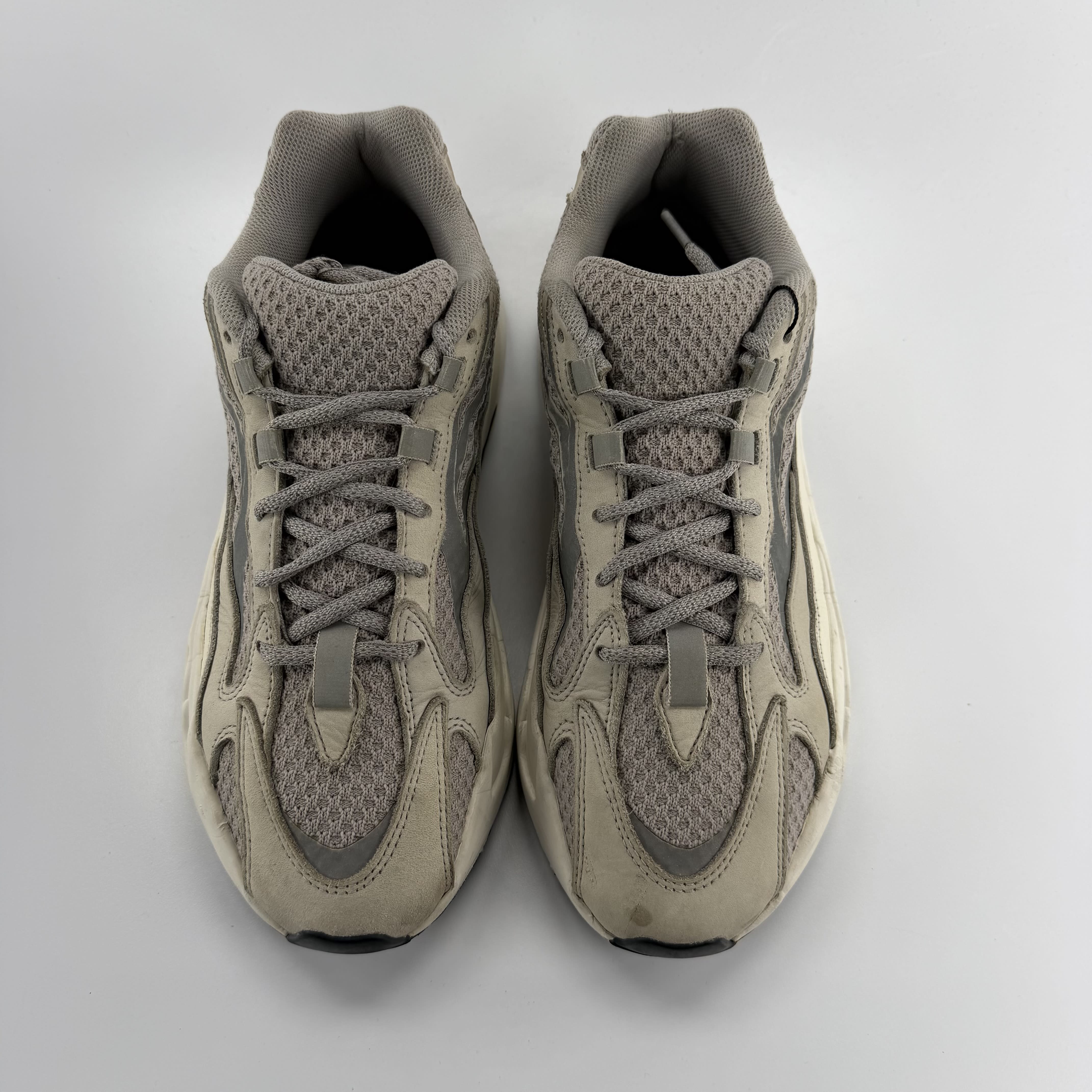 767175 adidas Yeezy Boost 700 V2 Static