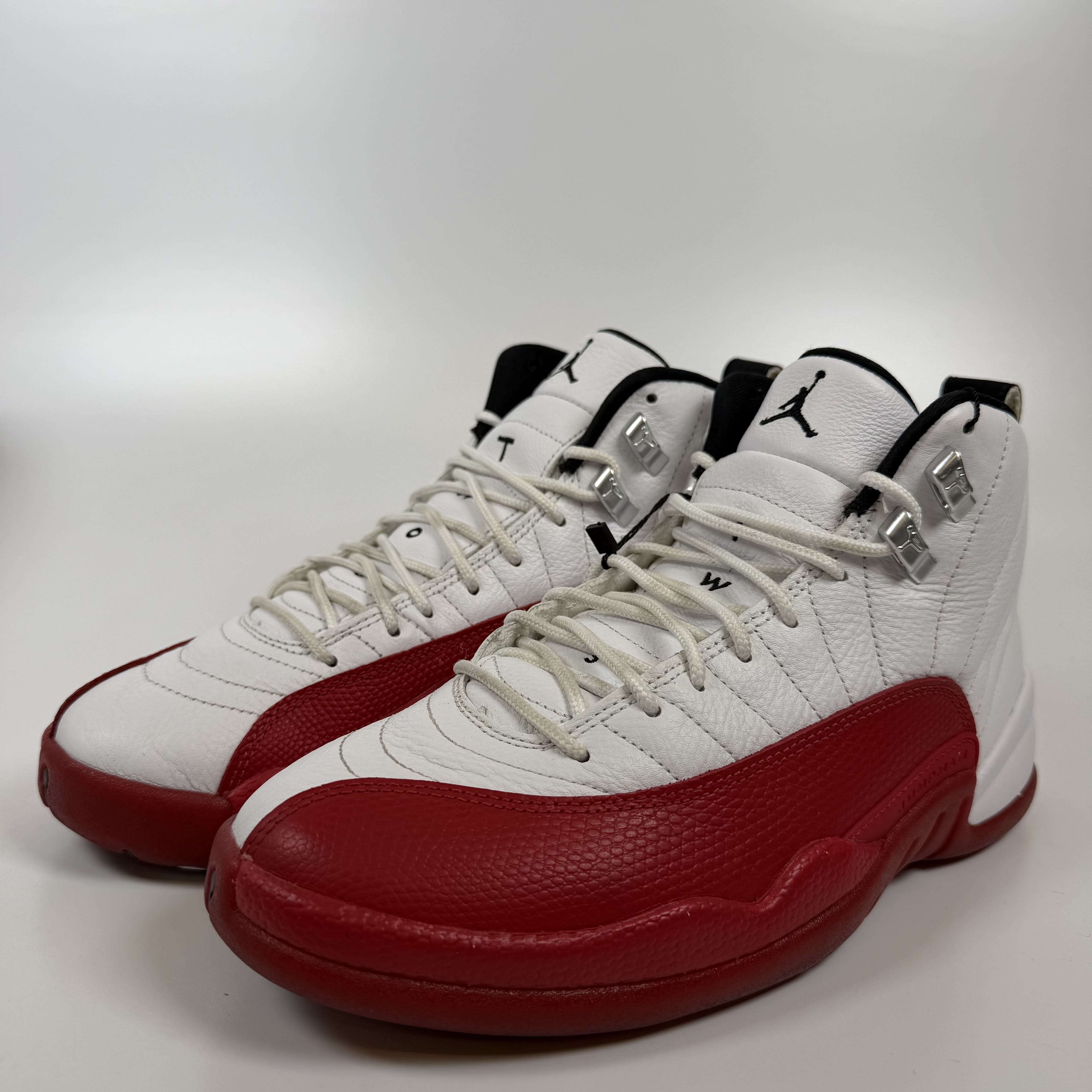 [722505] Jordan 12 Retro Cherry (2023)