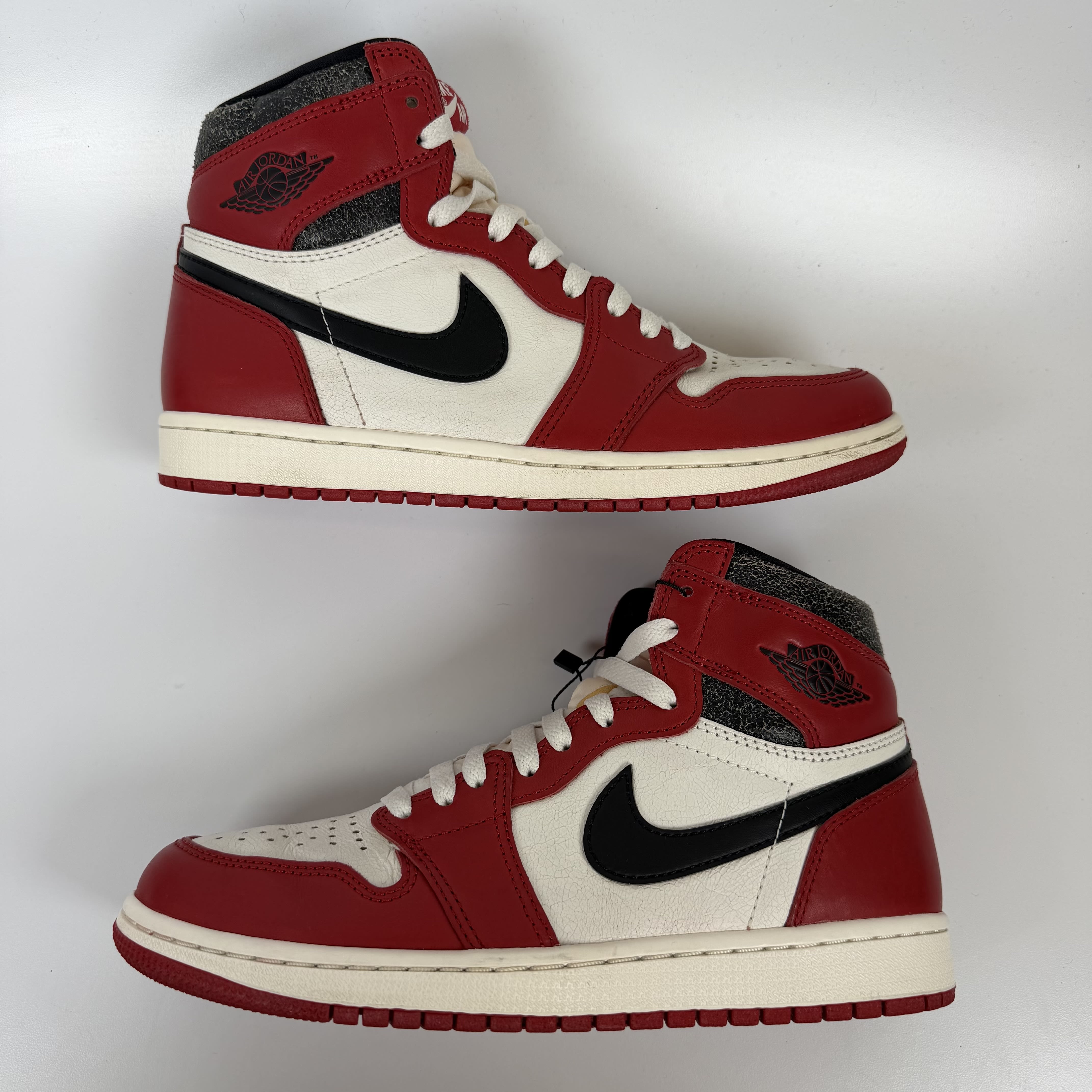 632812 Jordan 1 Retro High OG Chicago Lost and Found