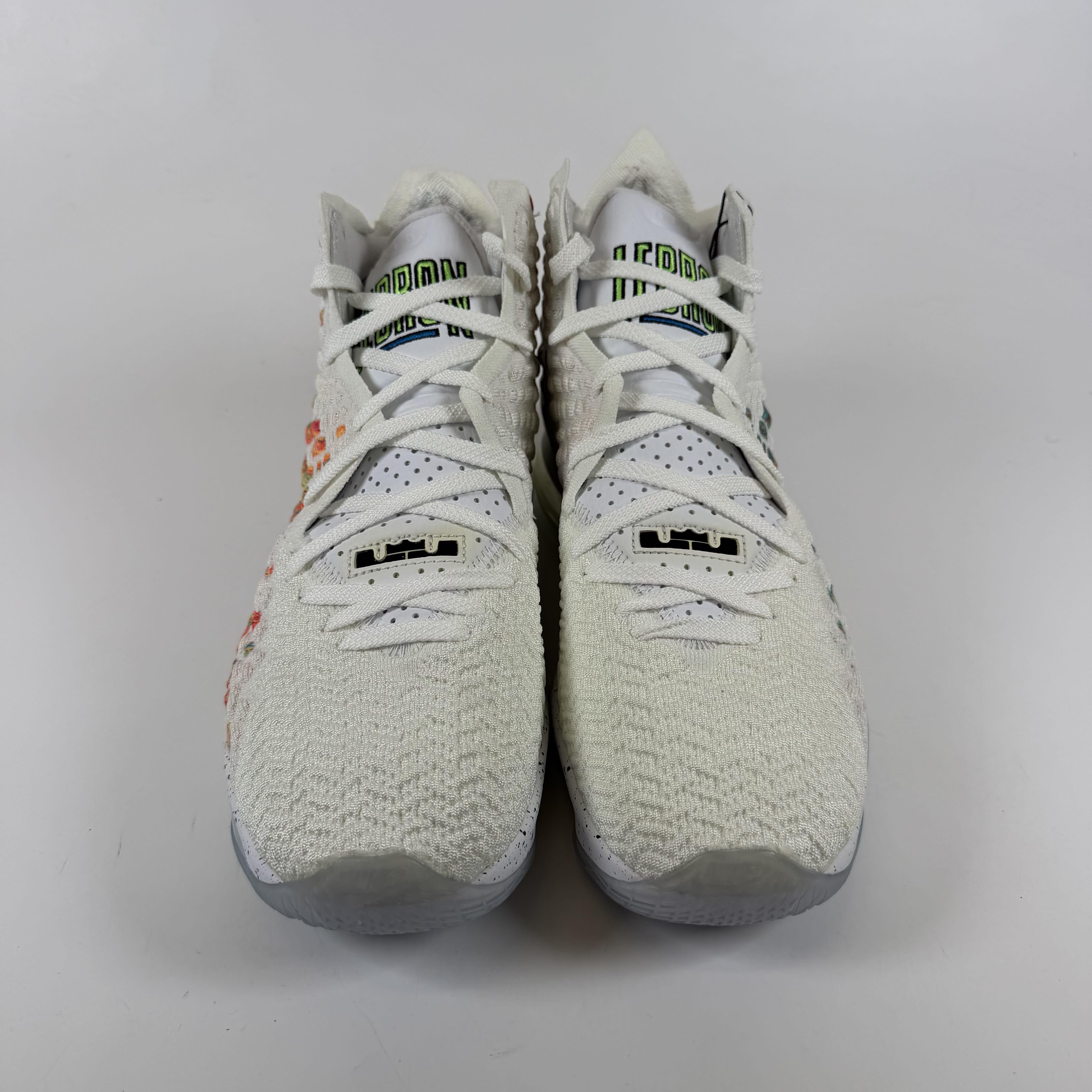 SP10815 Nike LeBron 17 Air Command Force
