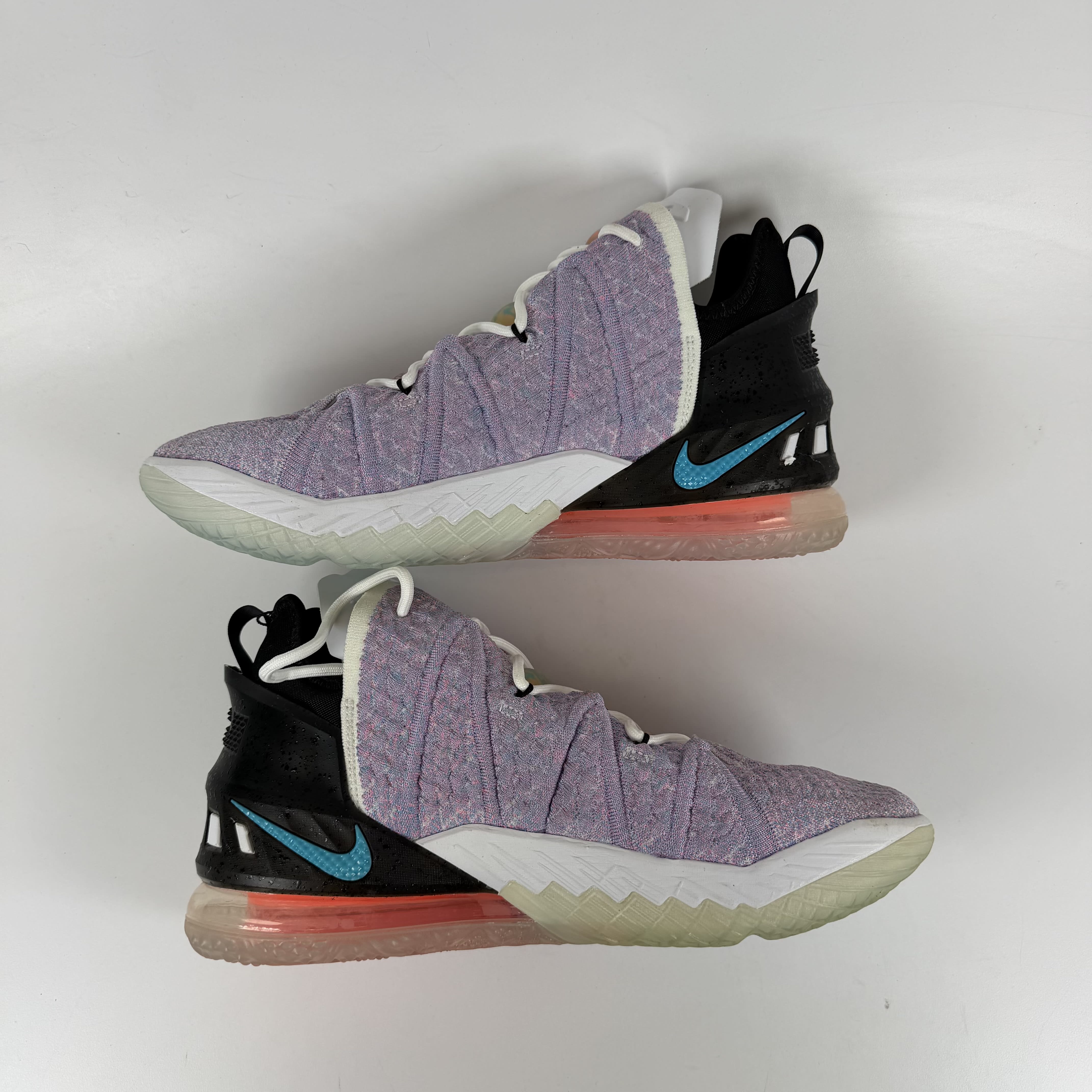 SP10825 Nike LeBron 18 Graffiti Blue Muti-Color