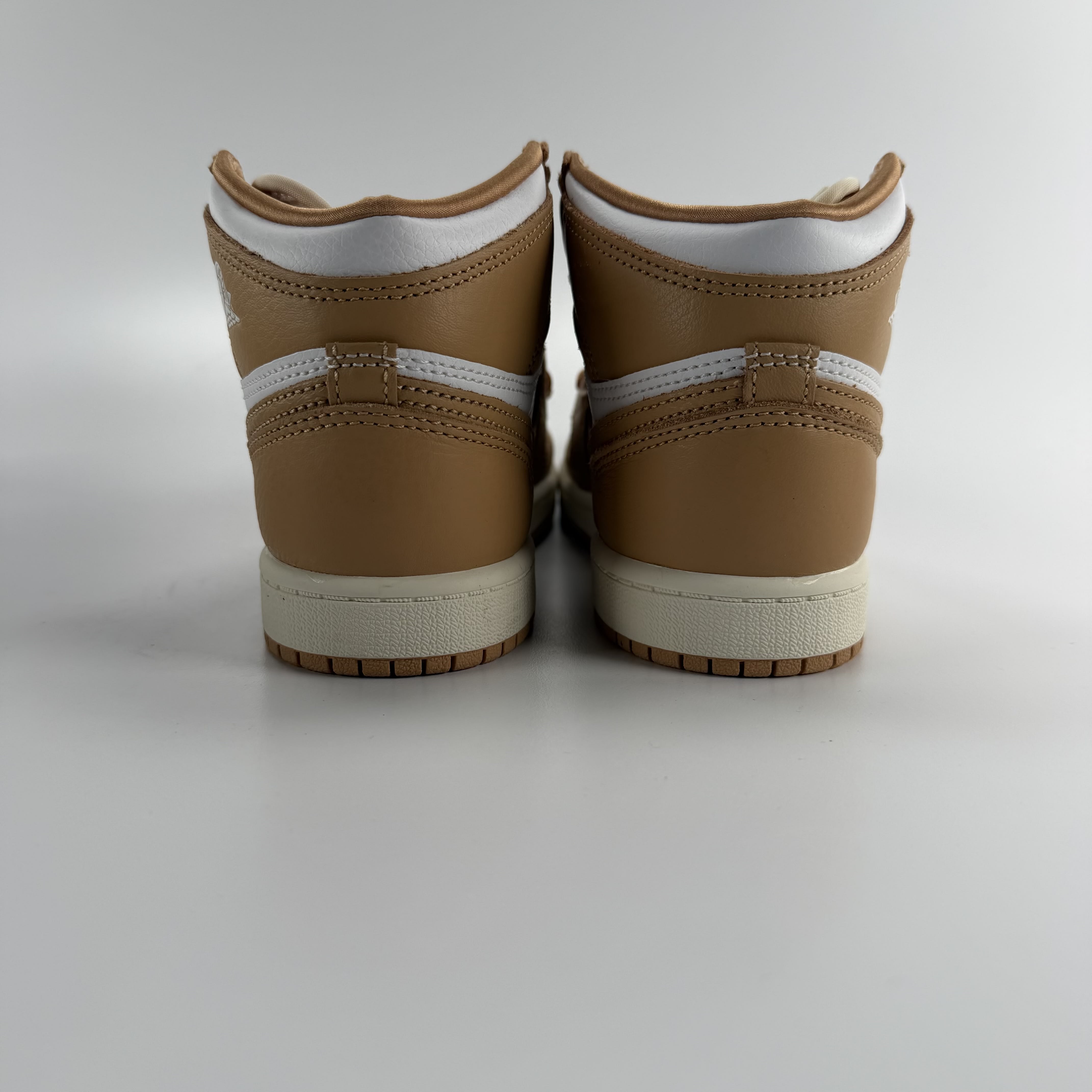 313205 Jordan 1 Retro High OG Praline (PS)