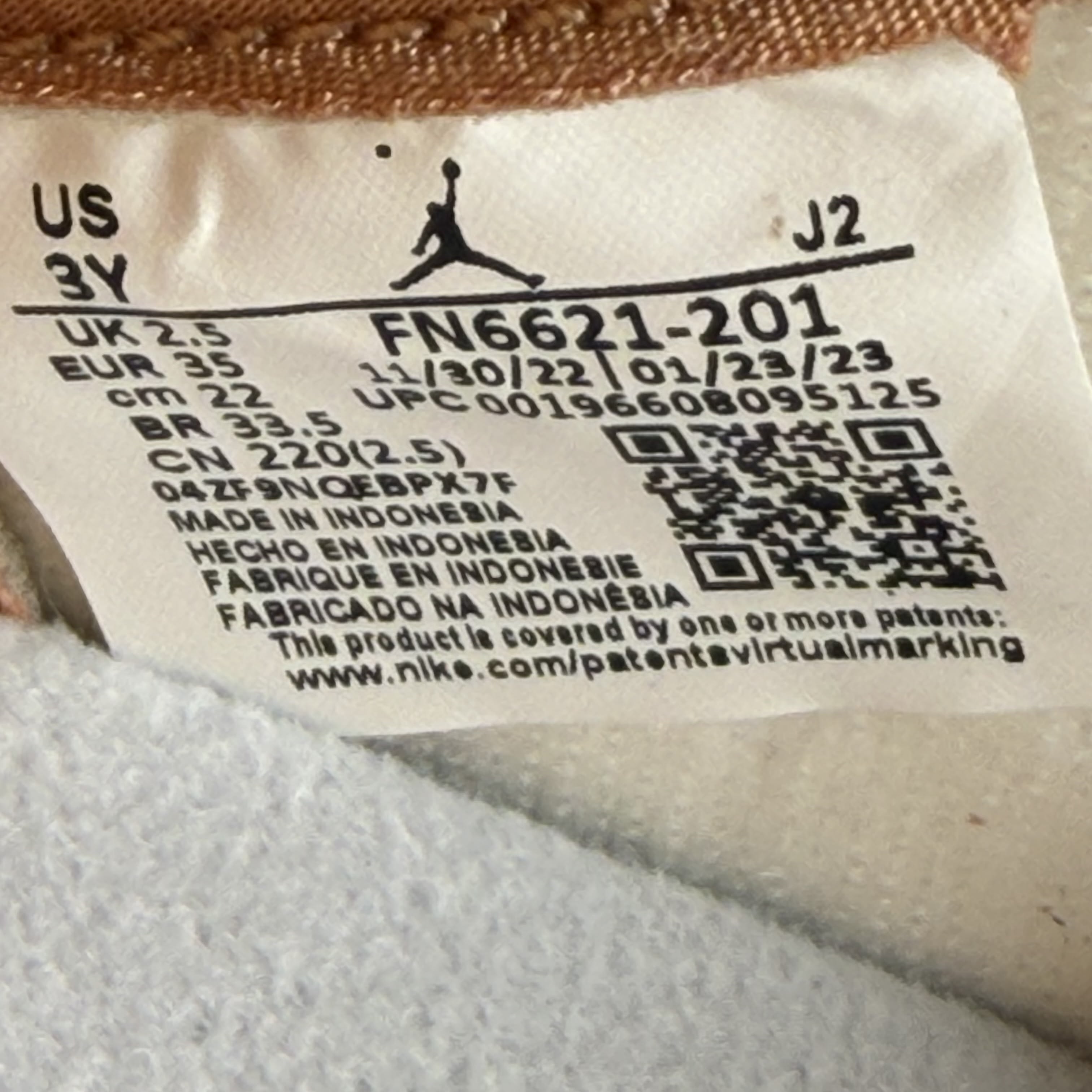 313205 Jordan 1 Retro High OG Praline (PS)