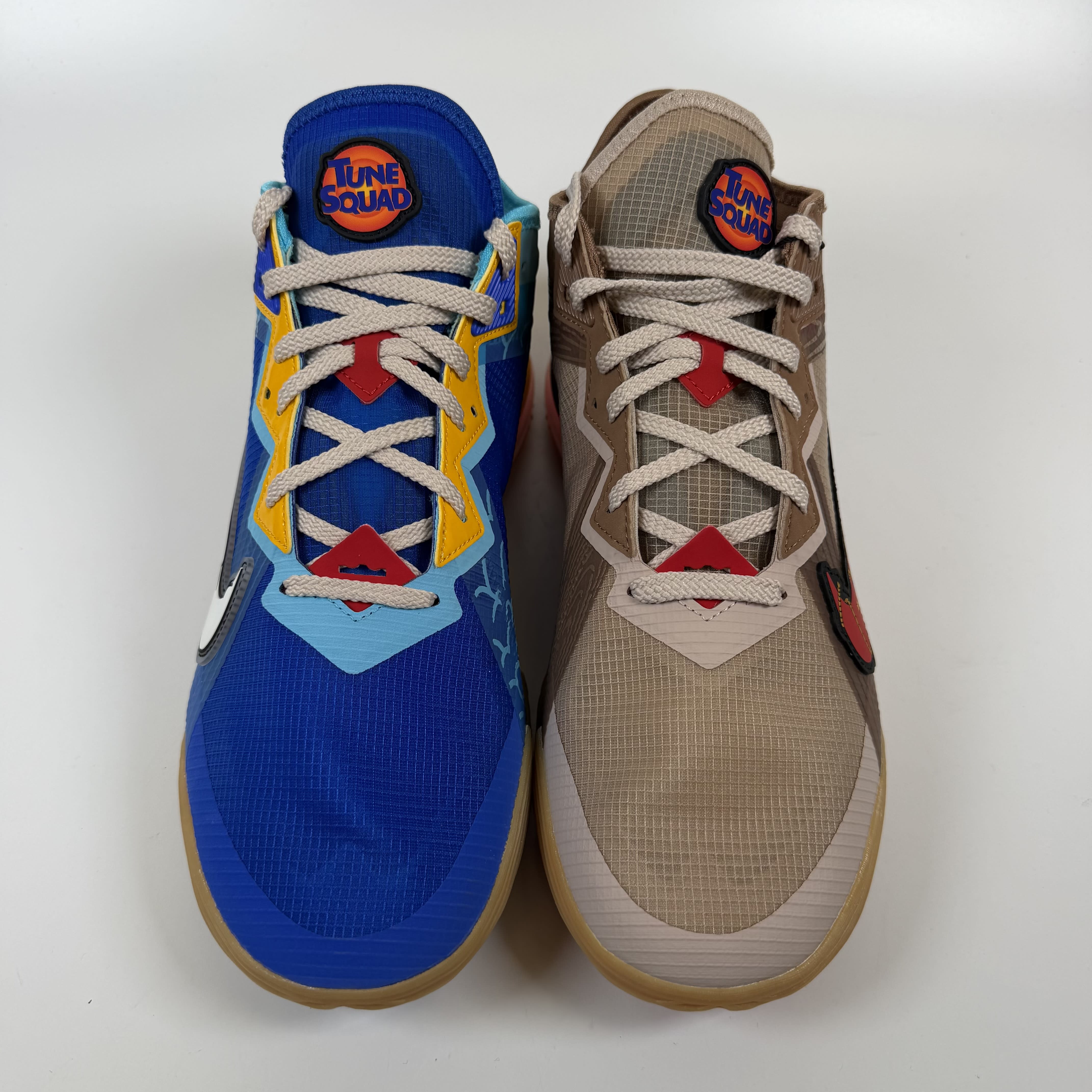 SP10863 Nike LeBron 18 Low Wile E. vs Roadrunner Space Jam