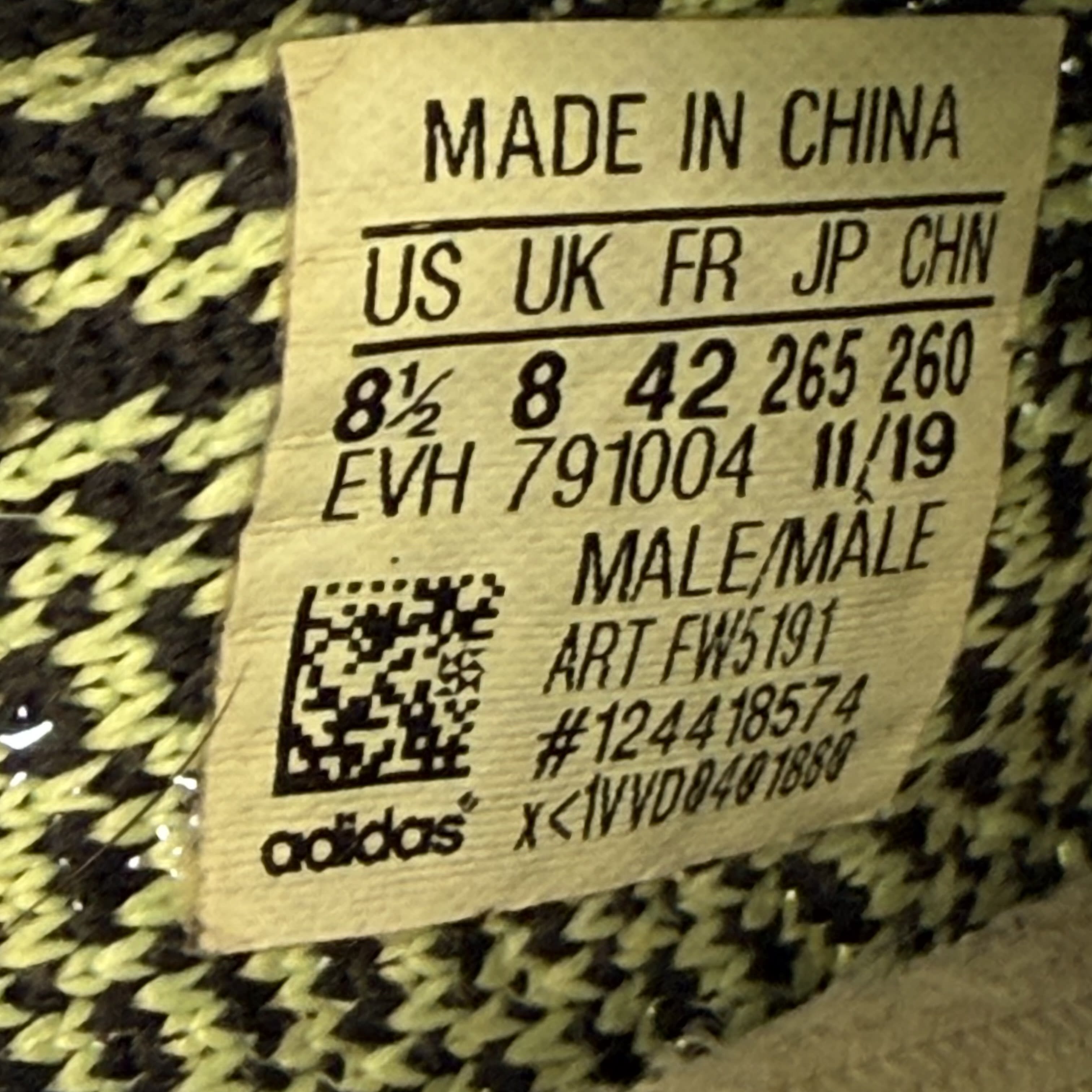 503701 Yeezy Boost 350 V2 'Yeezreel Non-Reflective'