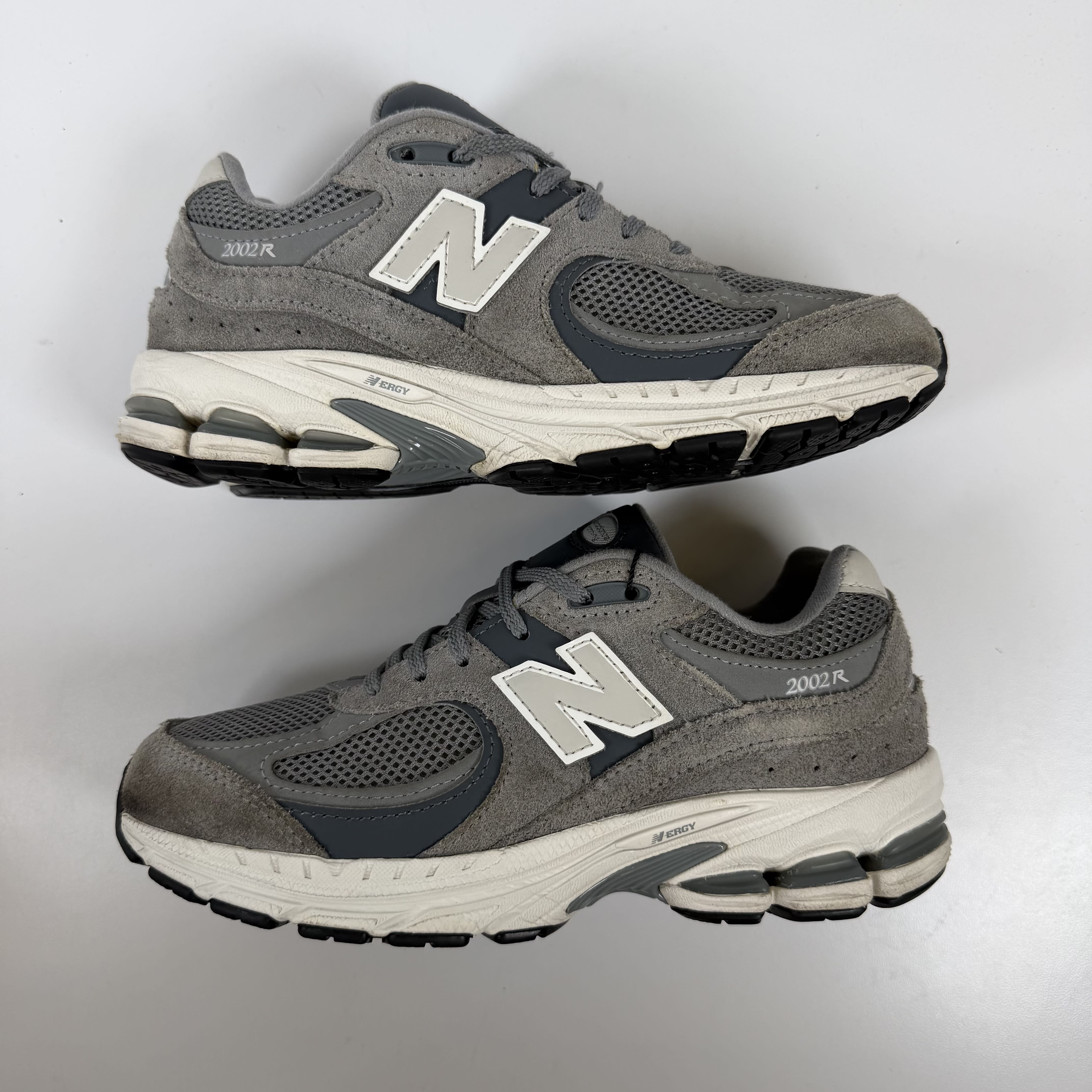 [SP7009] New Balance 2002R Steel (GS)