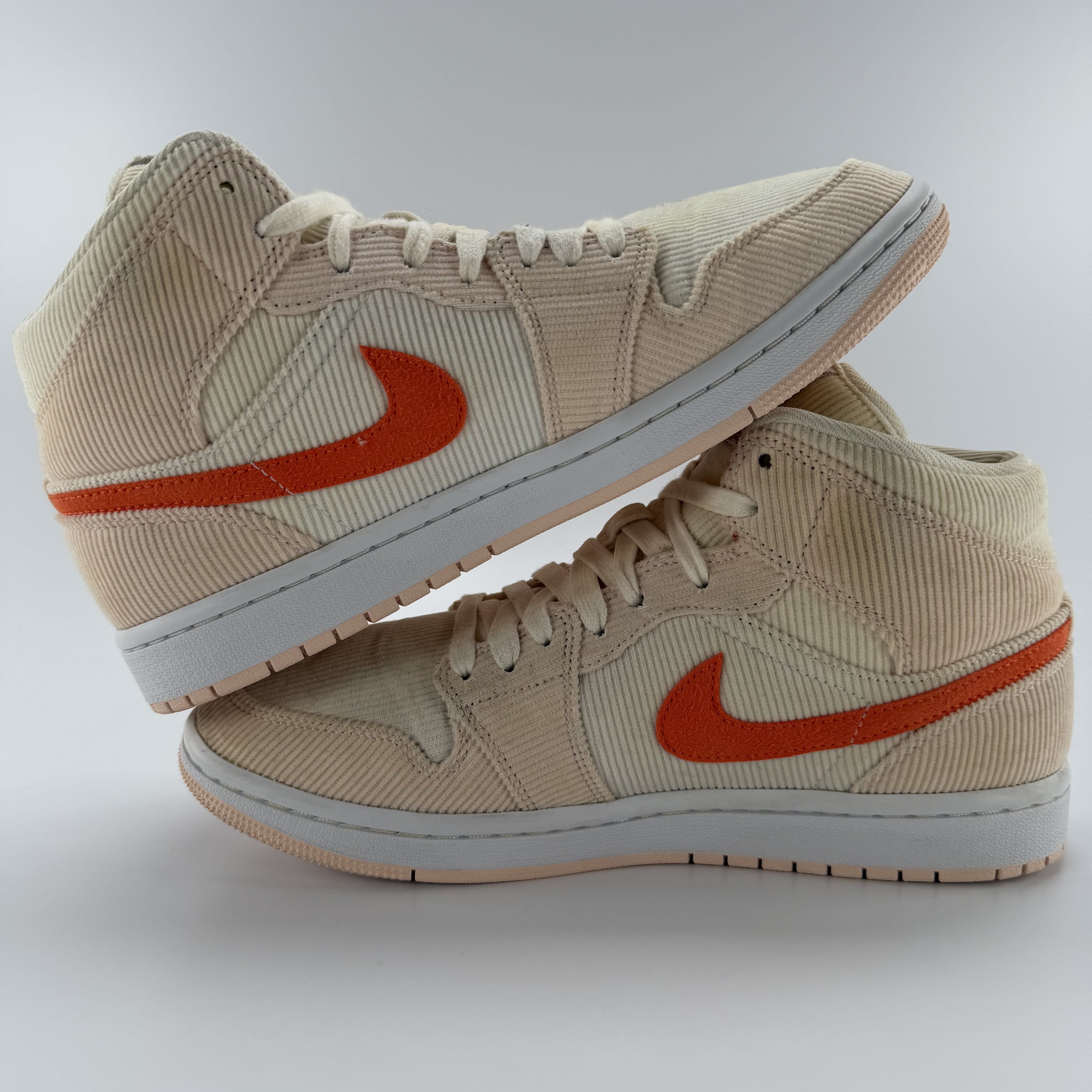413367 Jordan 1 Mid SE Corduroy Sail