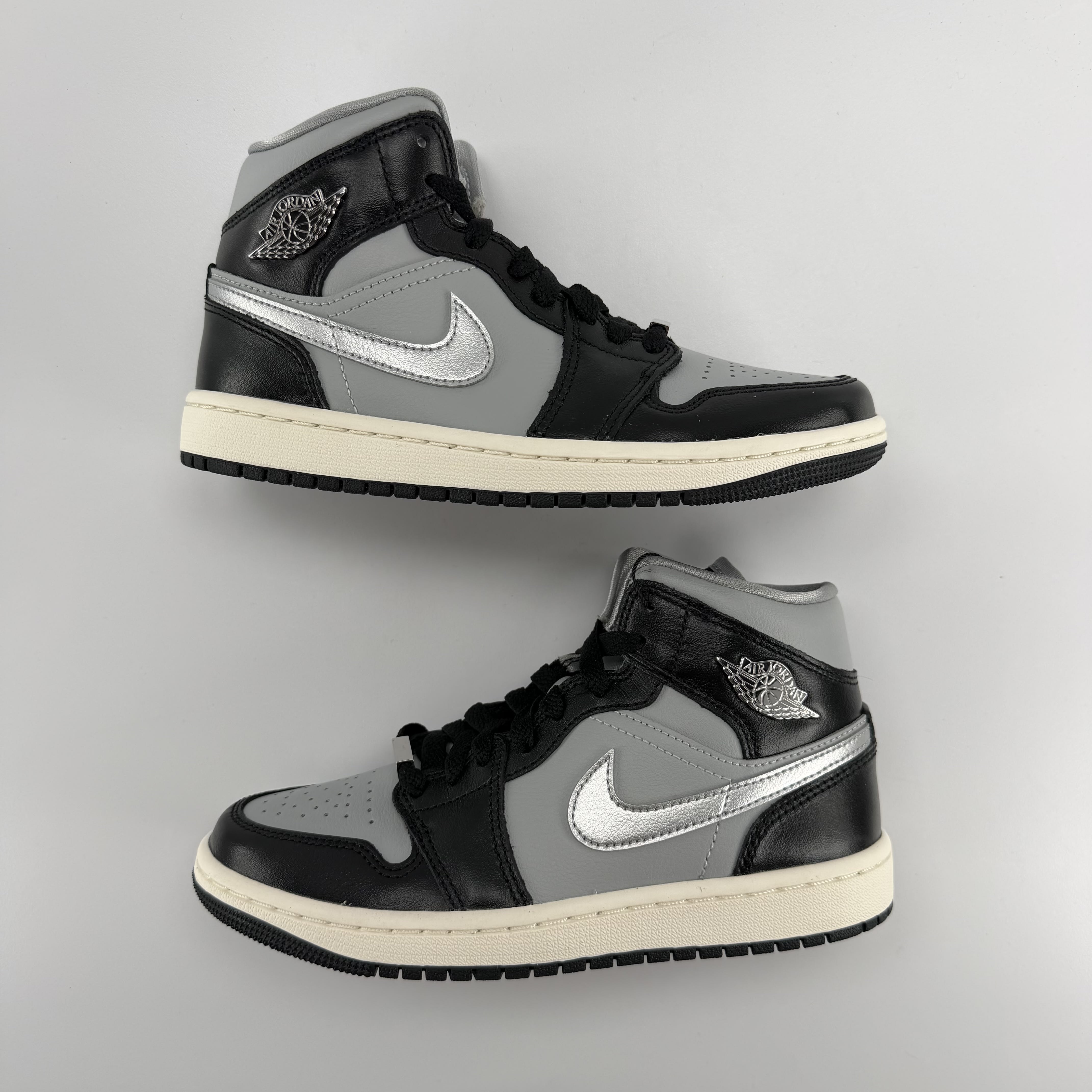 340825 Jordan 1 Mid SE Black Metallic Silver (Women's)