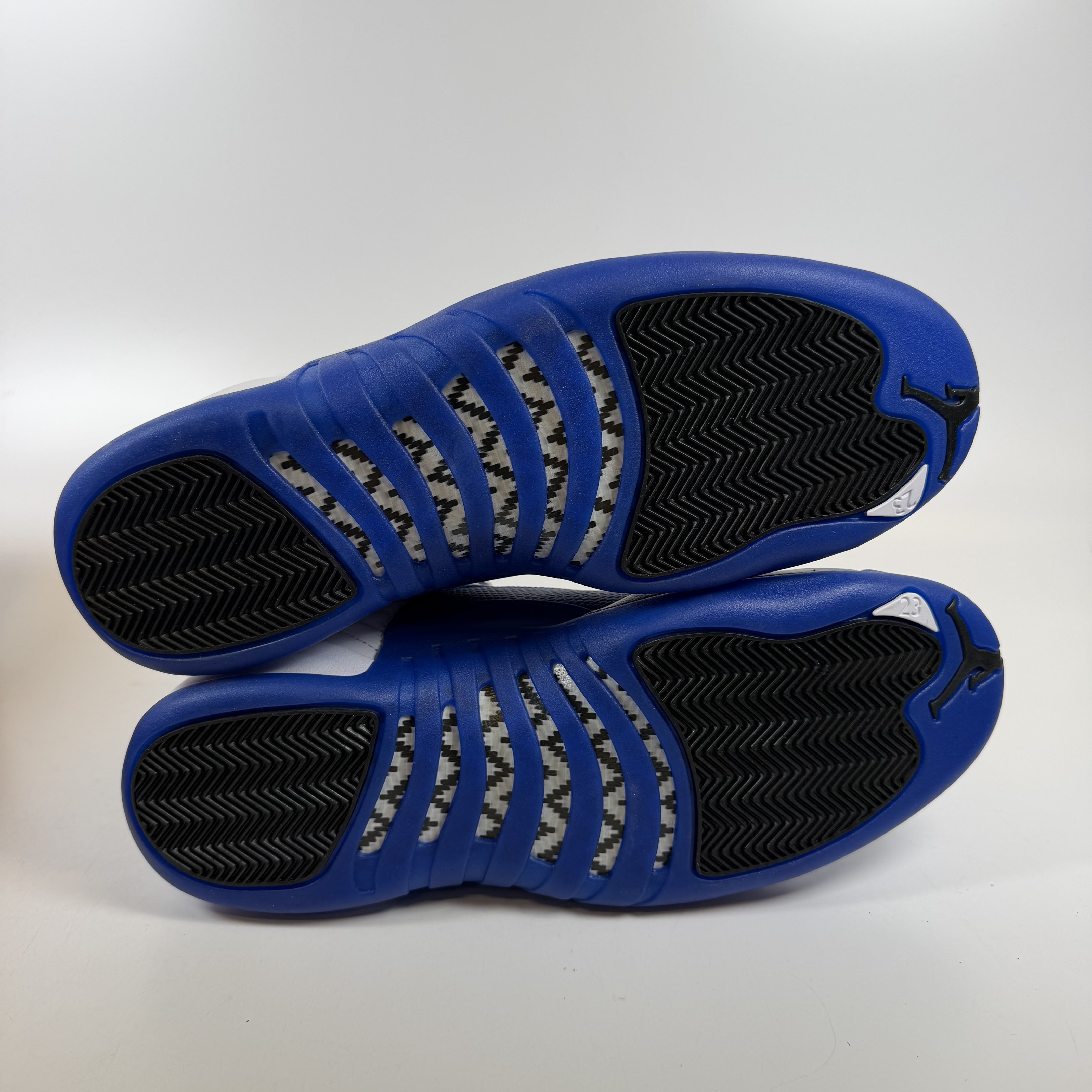 698796 Jordan 12 Retro Blueberry