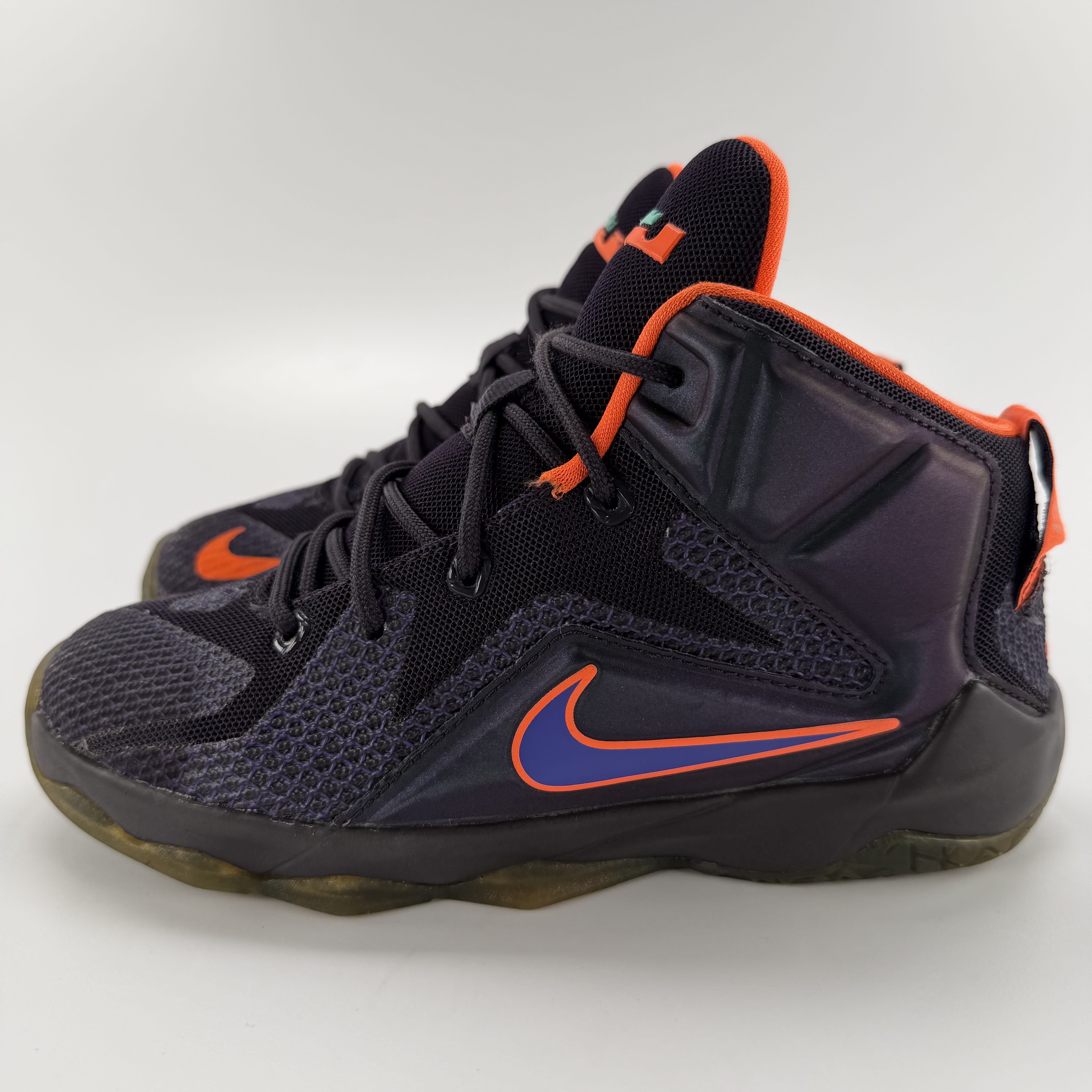 527587 Nike LeBron 12 Instinct (PS)