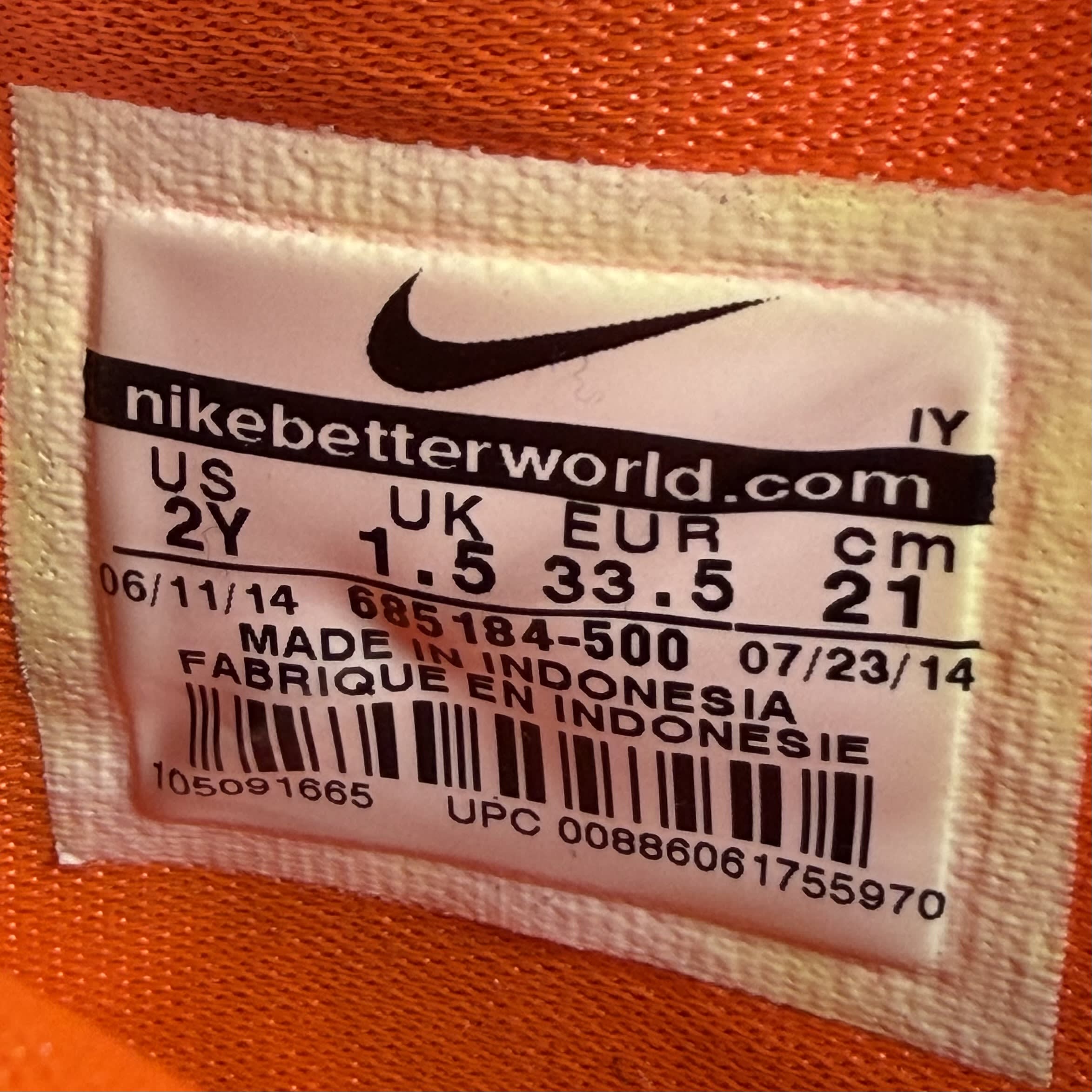 527587 Nike LeBron 12 Instinct (PS)