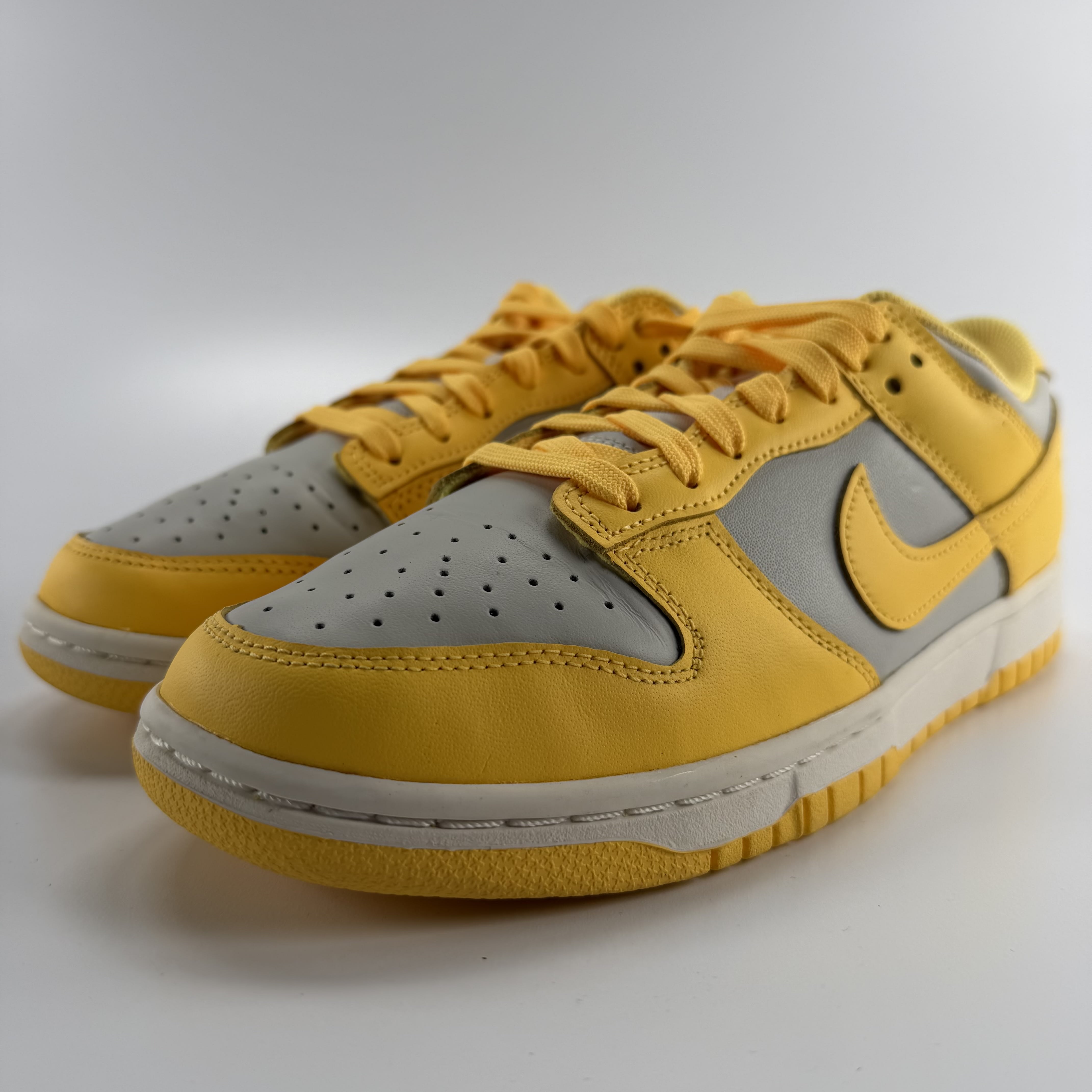 313466 Nike Dunk Low Citron Pulse (Women's)