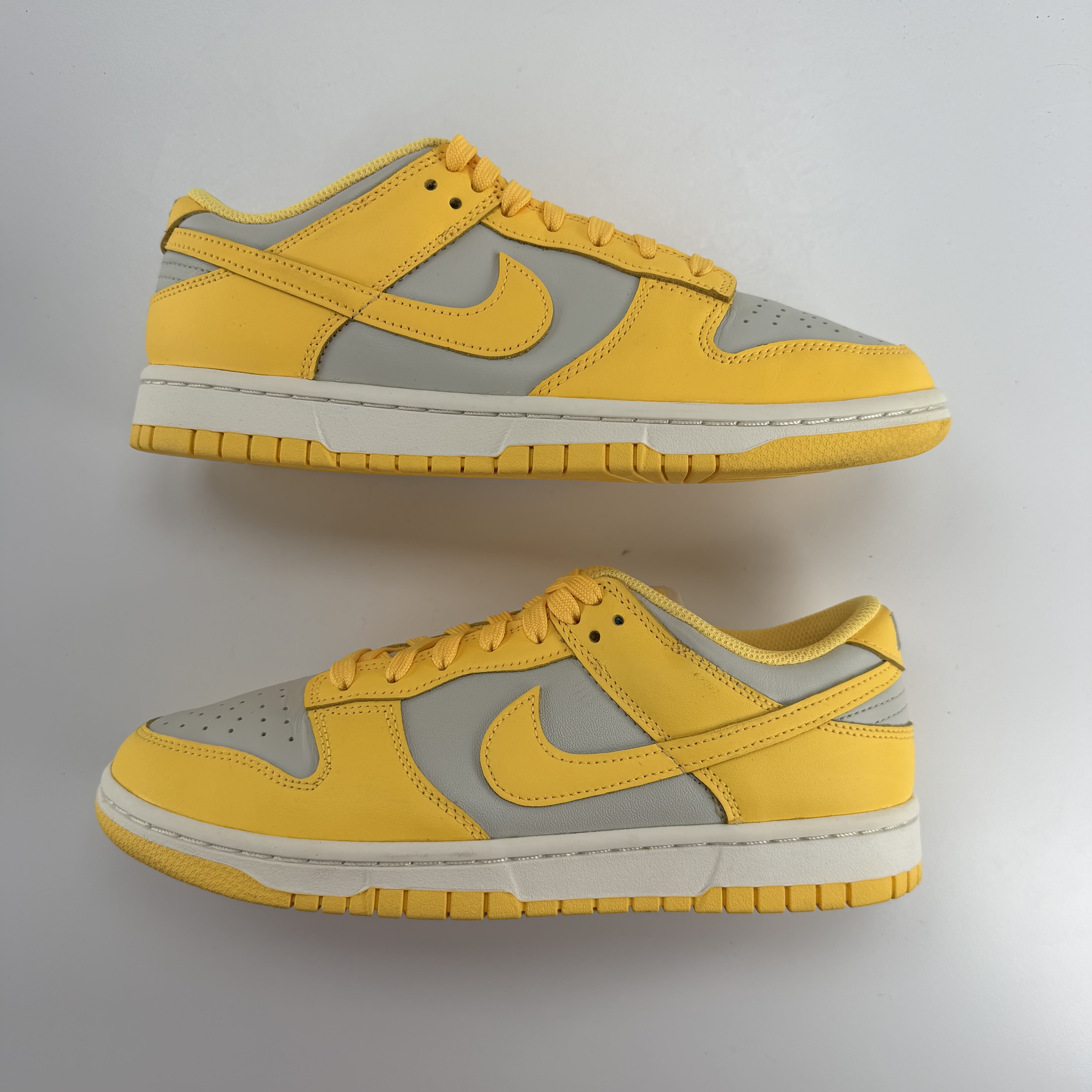 313466 Nike Dunk Low Citron Pulse (Women's)