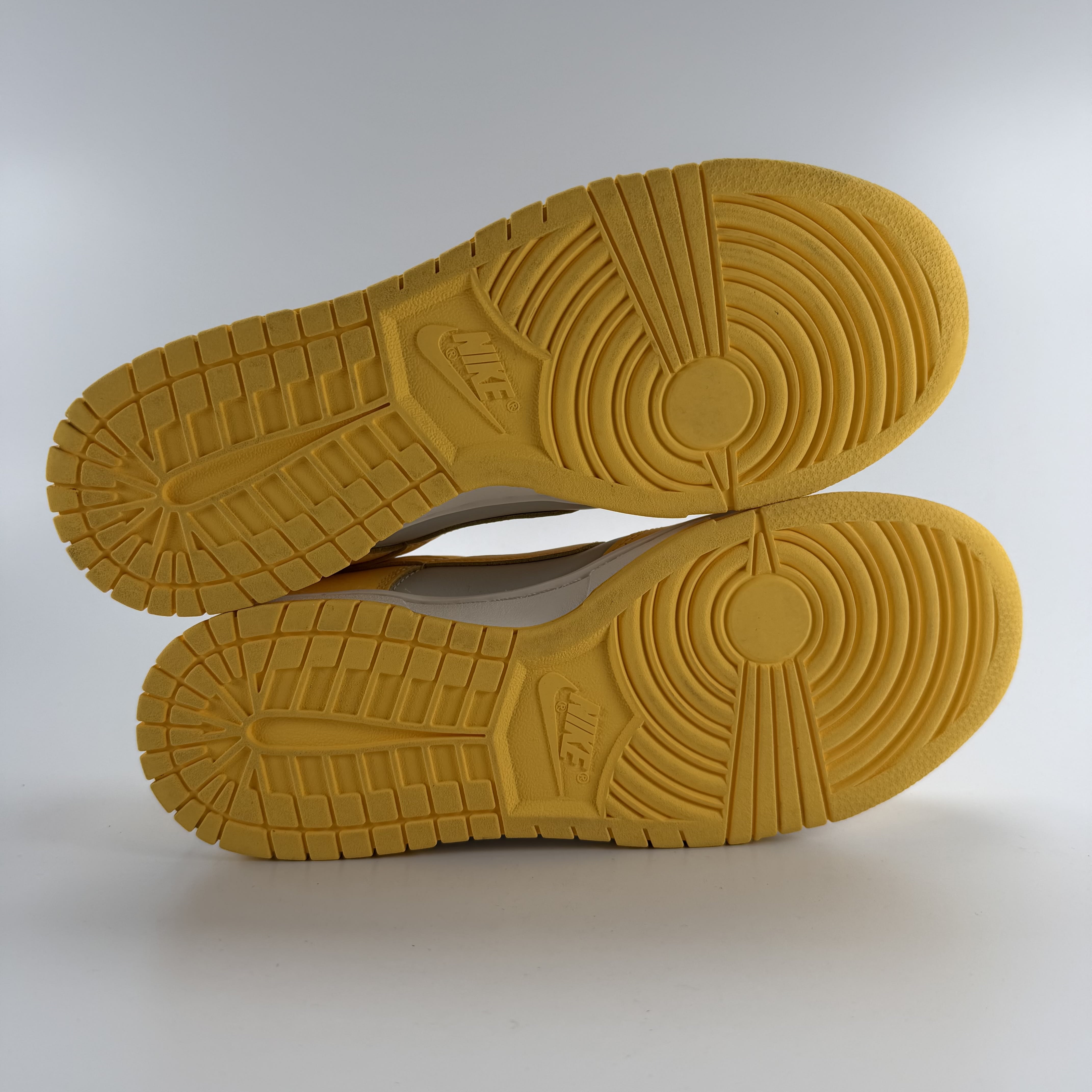 313466 Nike Dunk Low Citron Pulse (Women's)