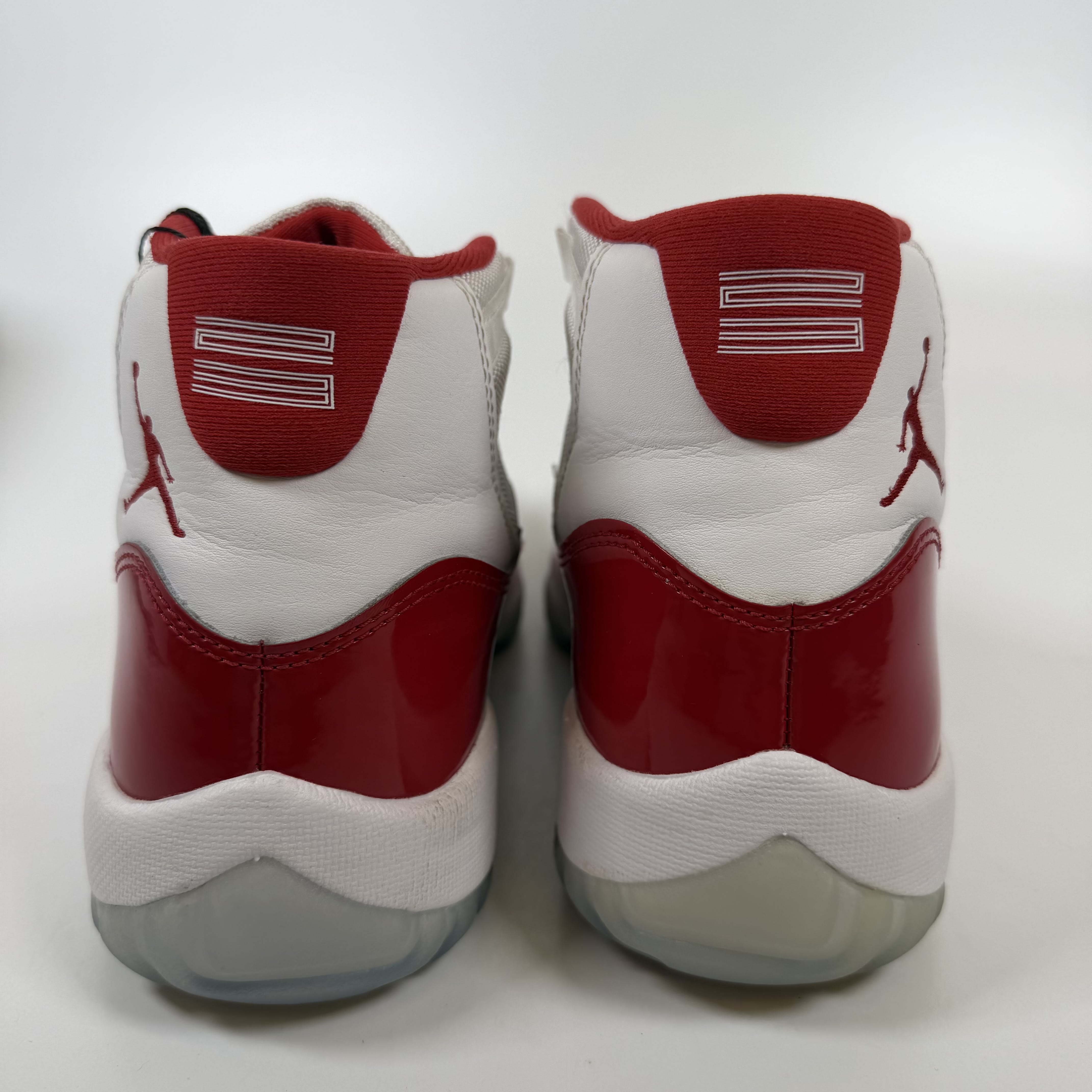631172 Jordan 11 Retro Cherry (2022)
