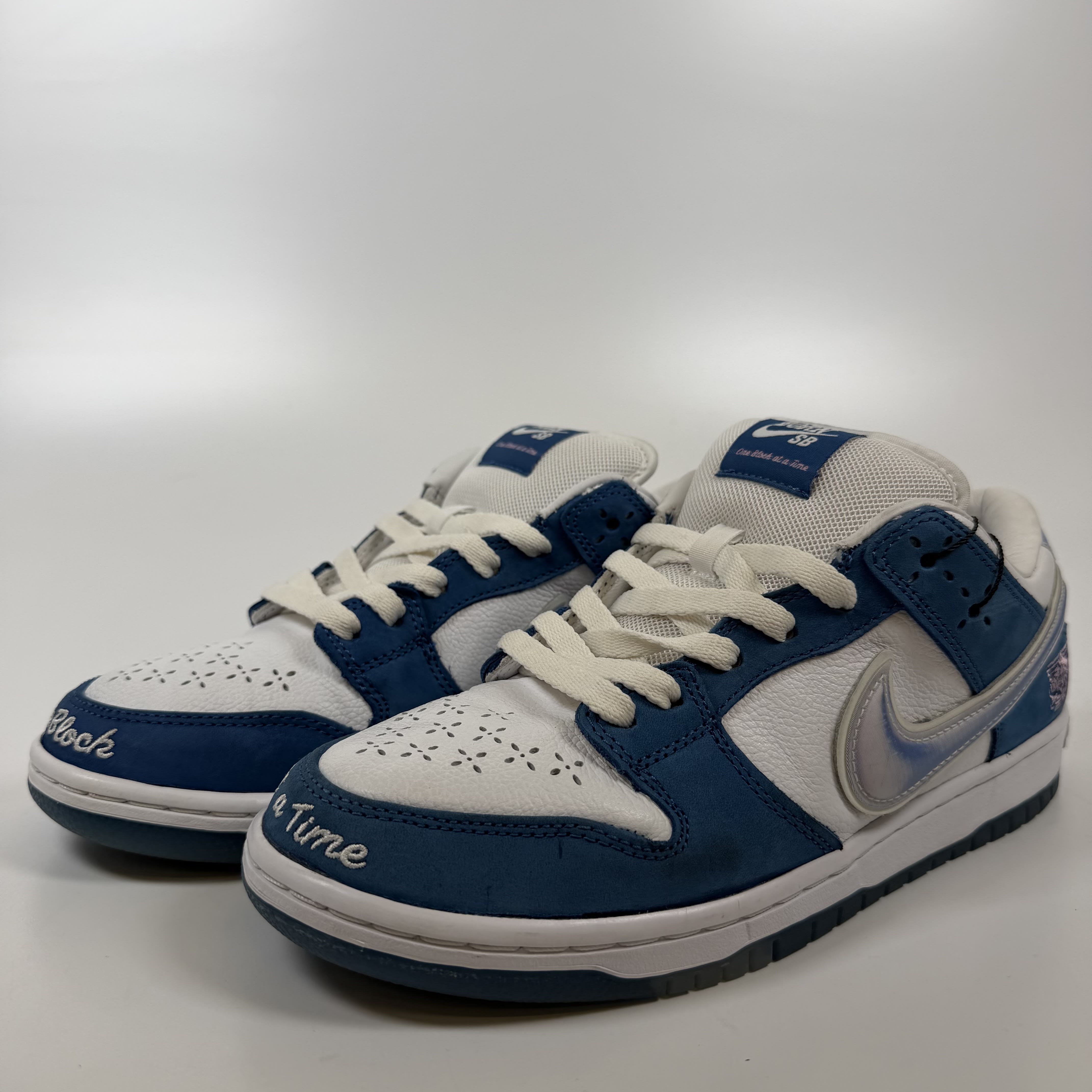 424651 Nike SB Dunk Low Born X Raised One Block At A Time