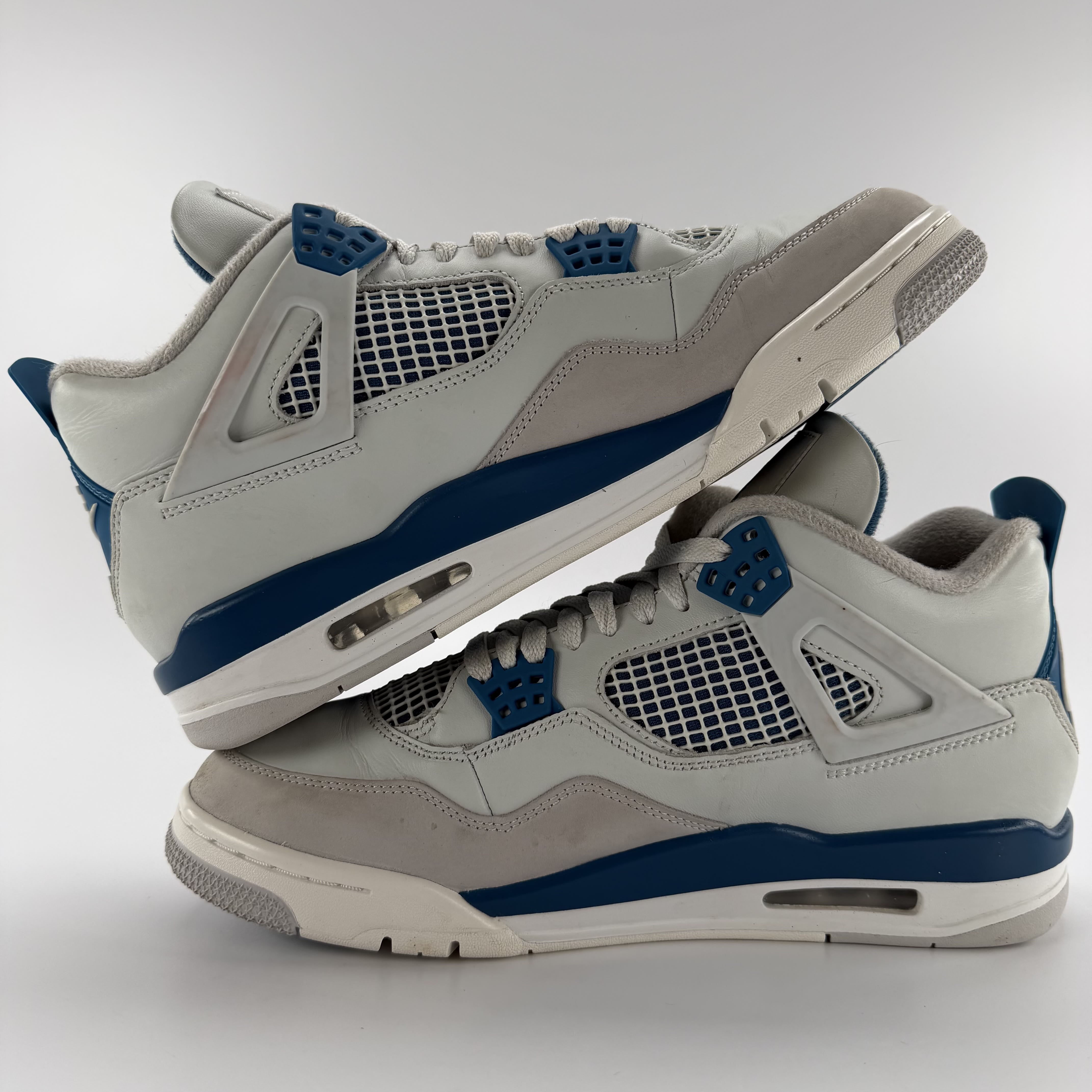 497877 Jordan 4 Retro Military Blue (2024)