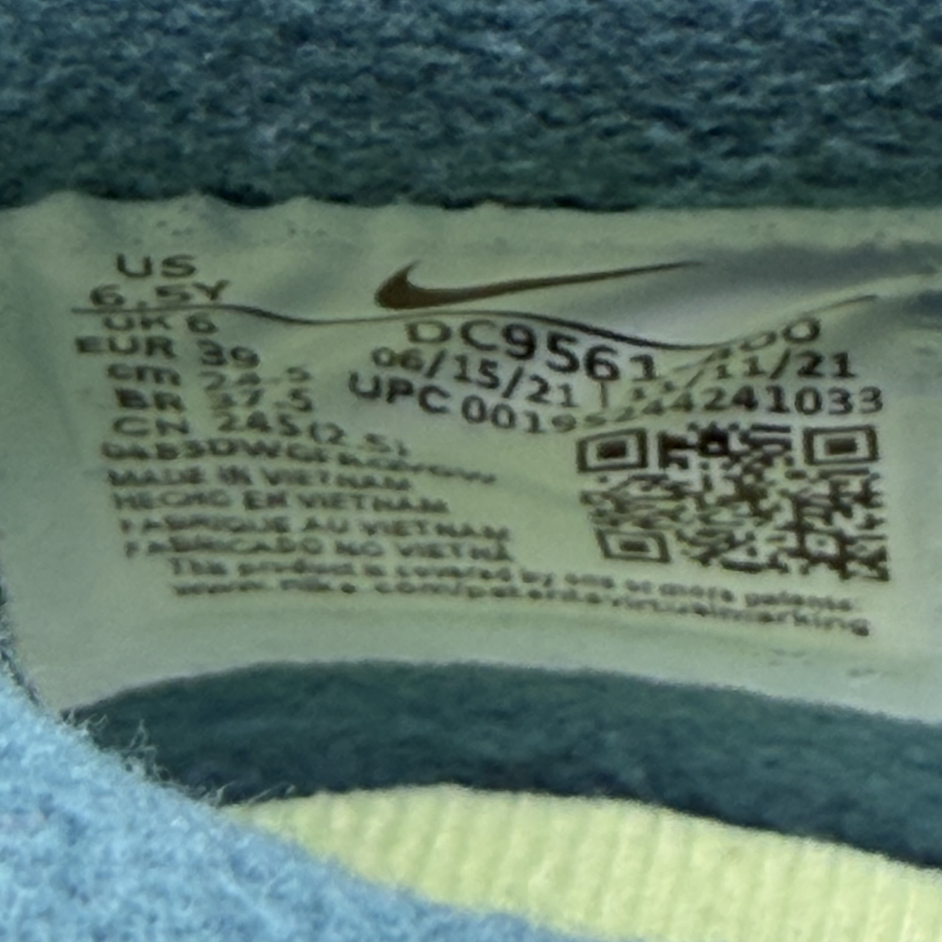 713700 Nike Dunk Low SE Toasty Rift Blue (GS)