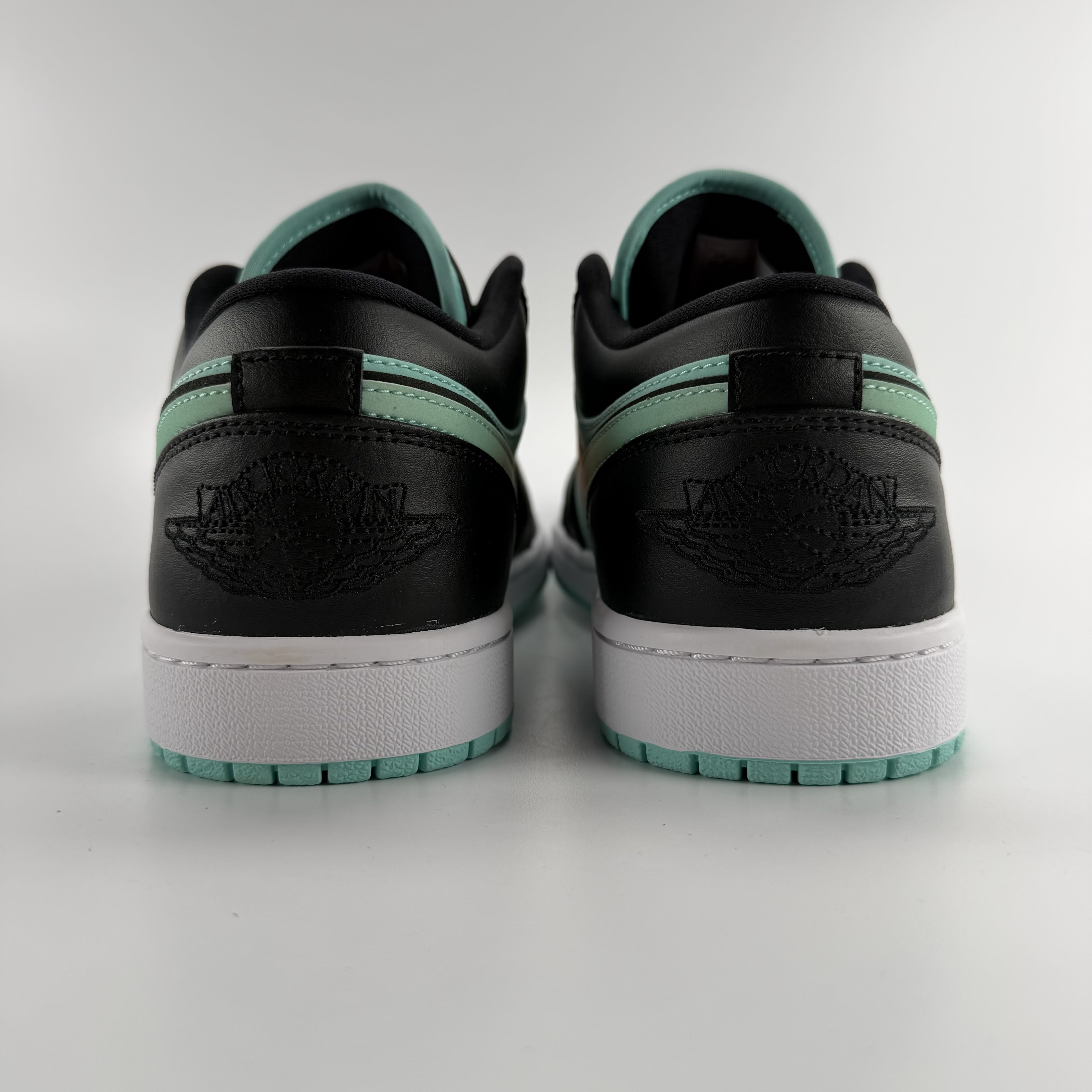 824598 Jordan 1 Low SE Tropical Twist