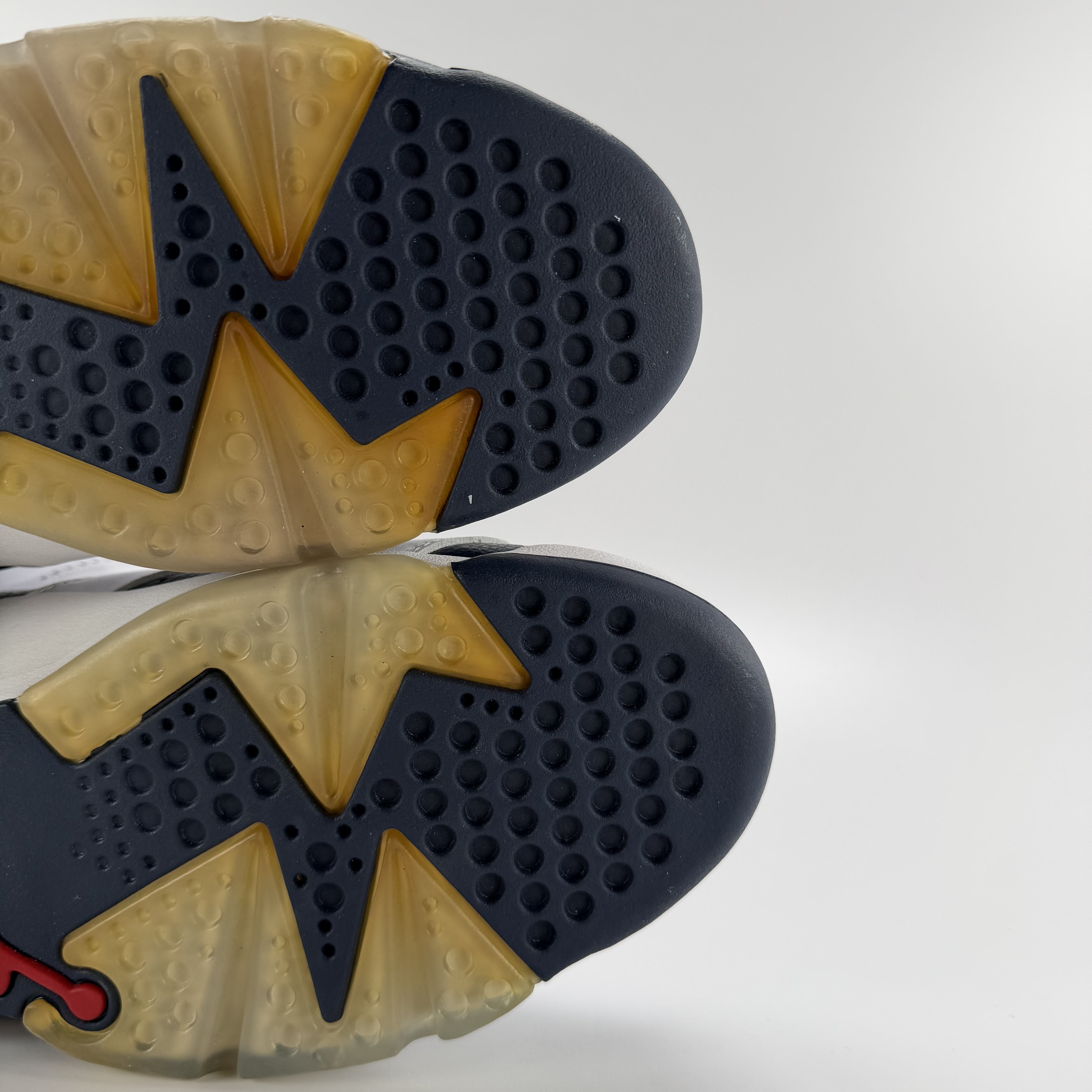 644700 Jordan 6 Retro Olympic London (2012)