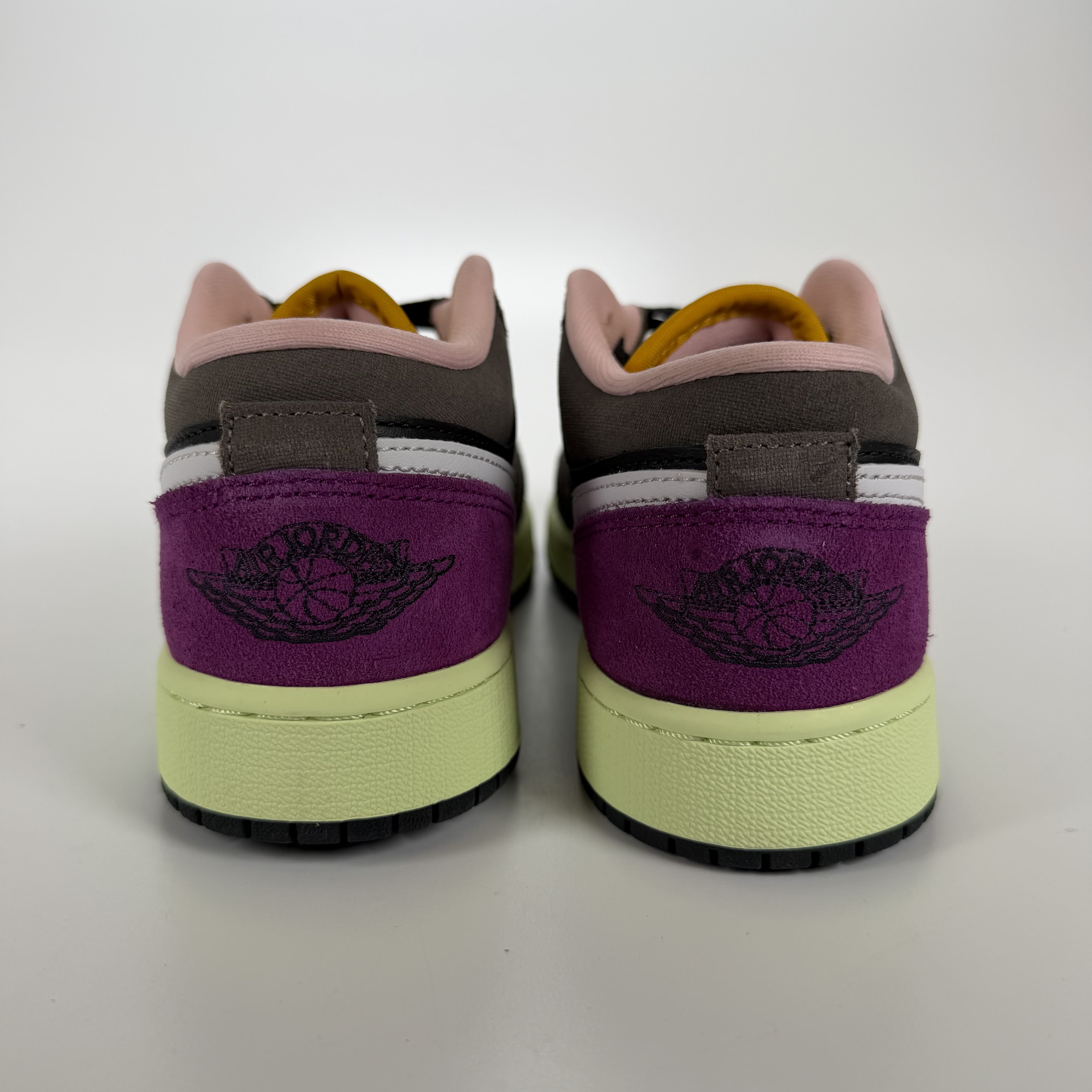 SP4431 Jordan 1 Low SE Tokyo Bio Hack (GS)