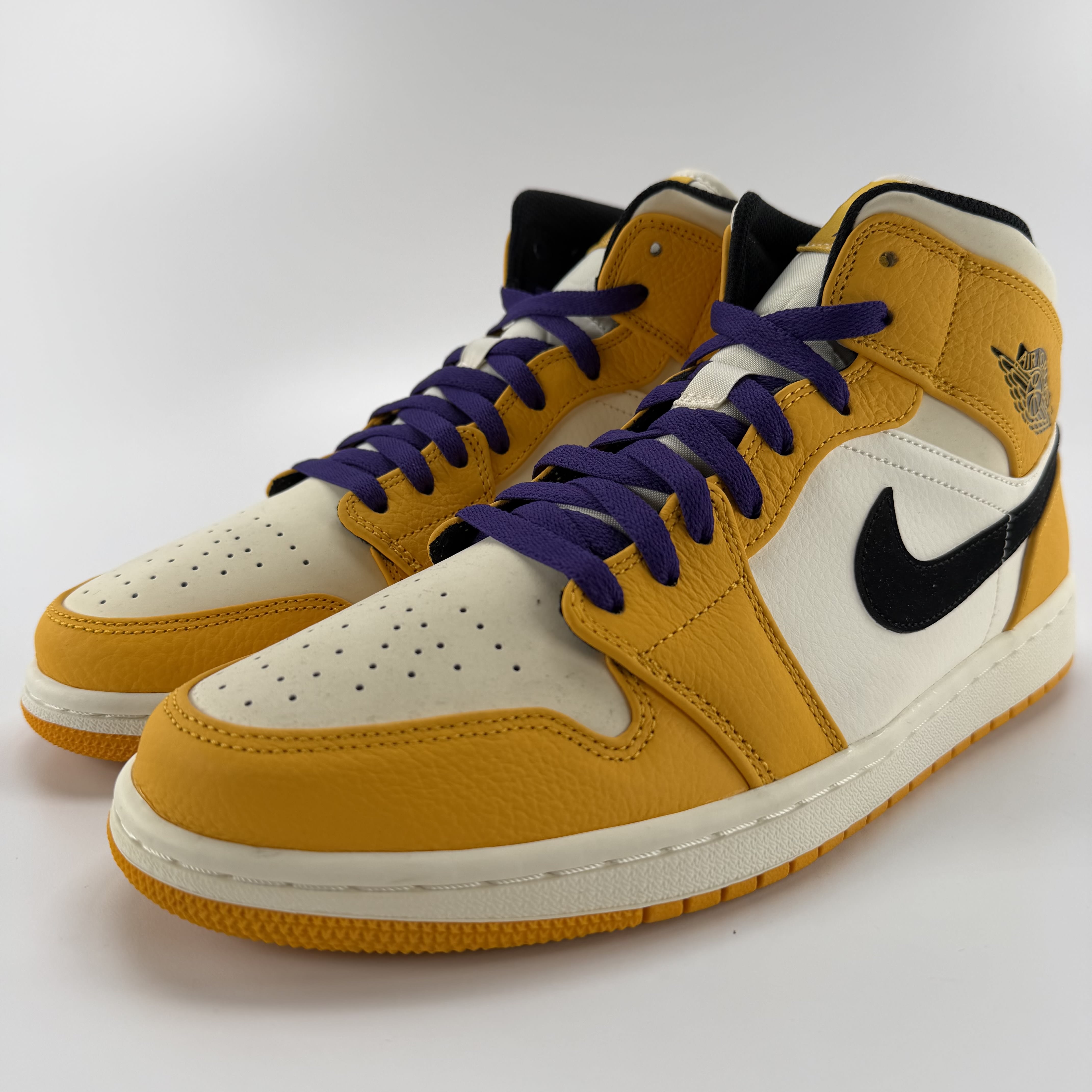644703 Air Jordan 1 Mid 'Lakers'
