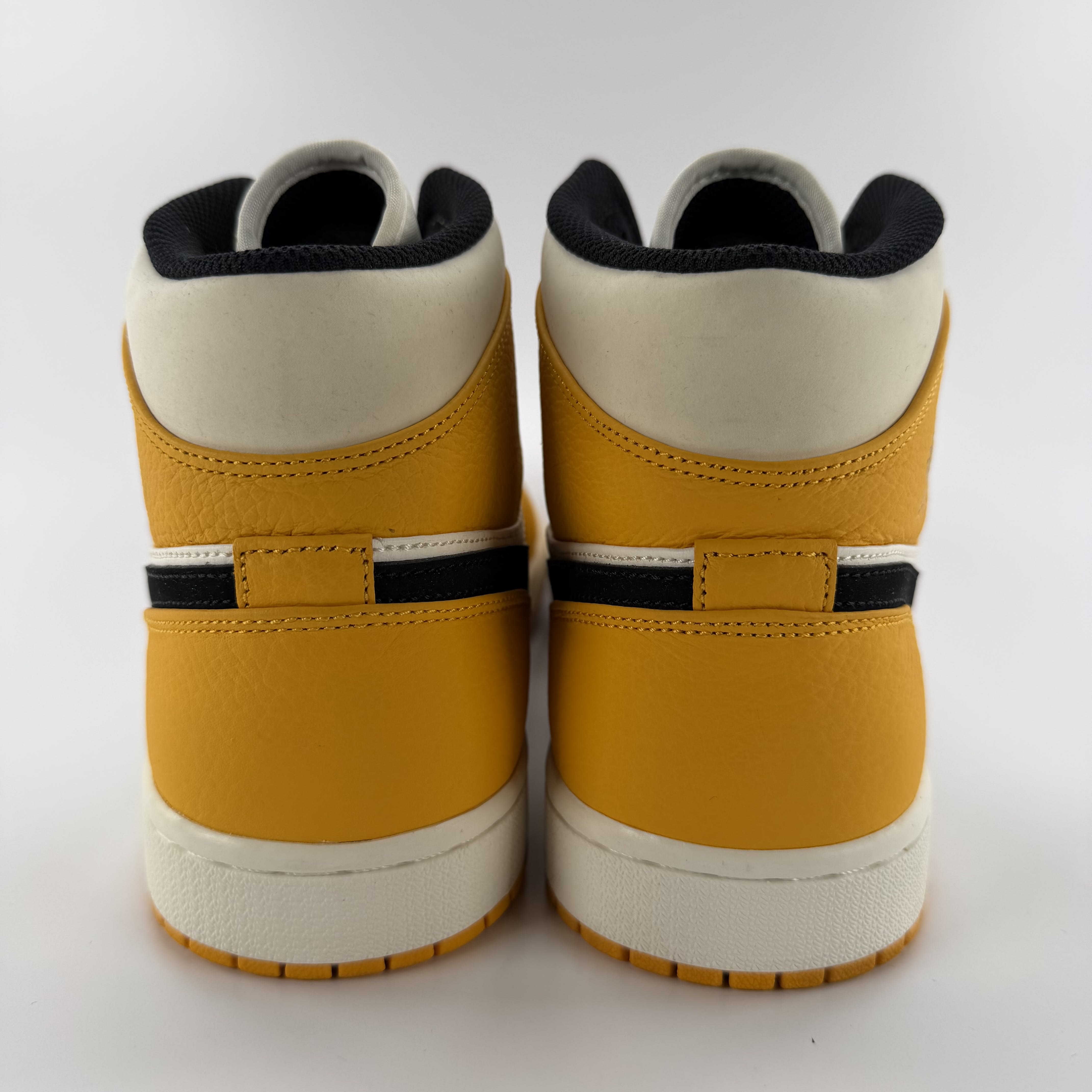 644703 Air Jordan 1 Mid 'Lakers'