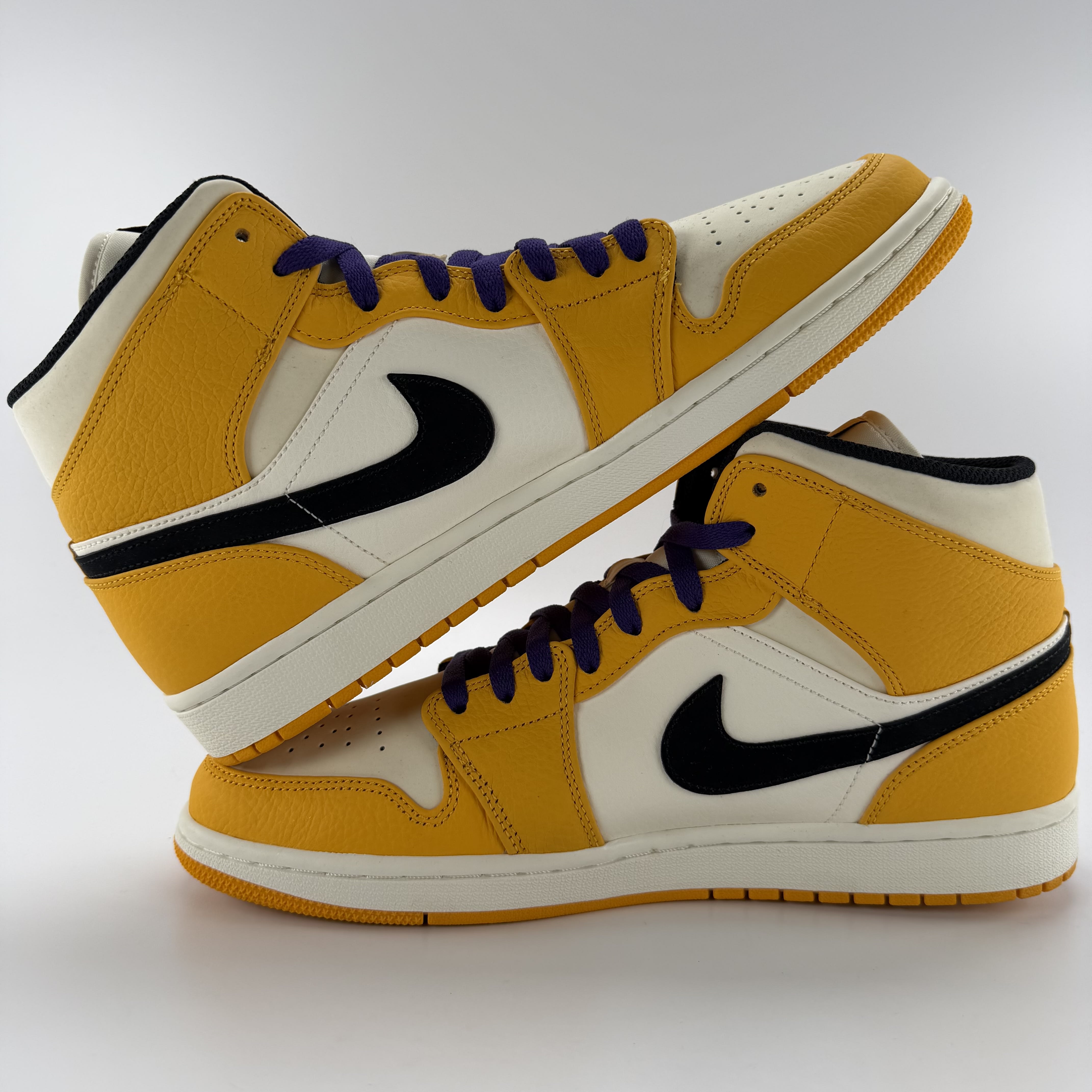 644703 Air Jordan 1 Mid 'Lakers'