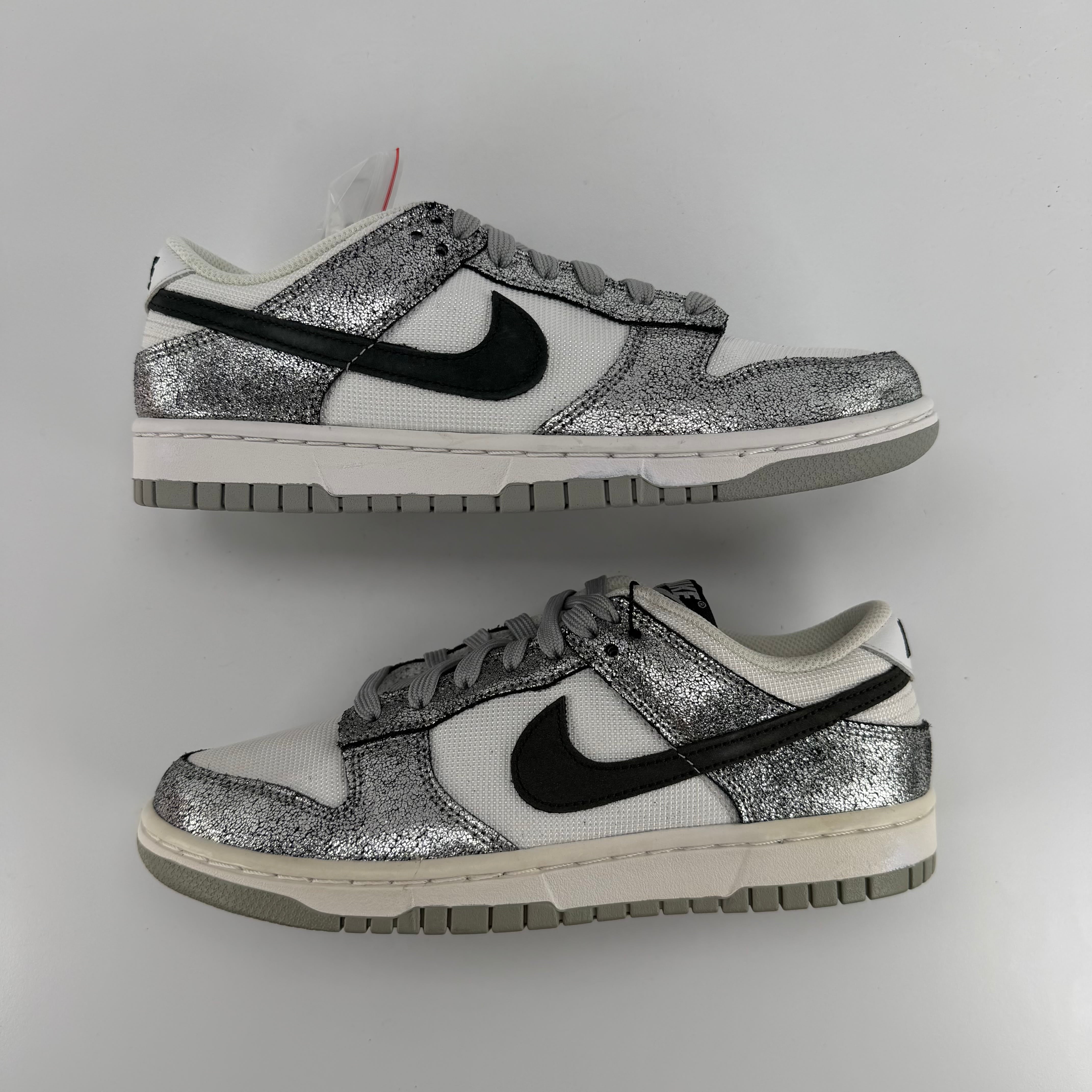280769 Wmns Dunk Low 'Golden Gals'