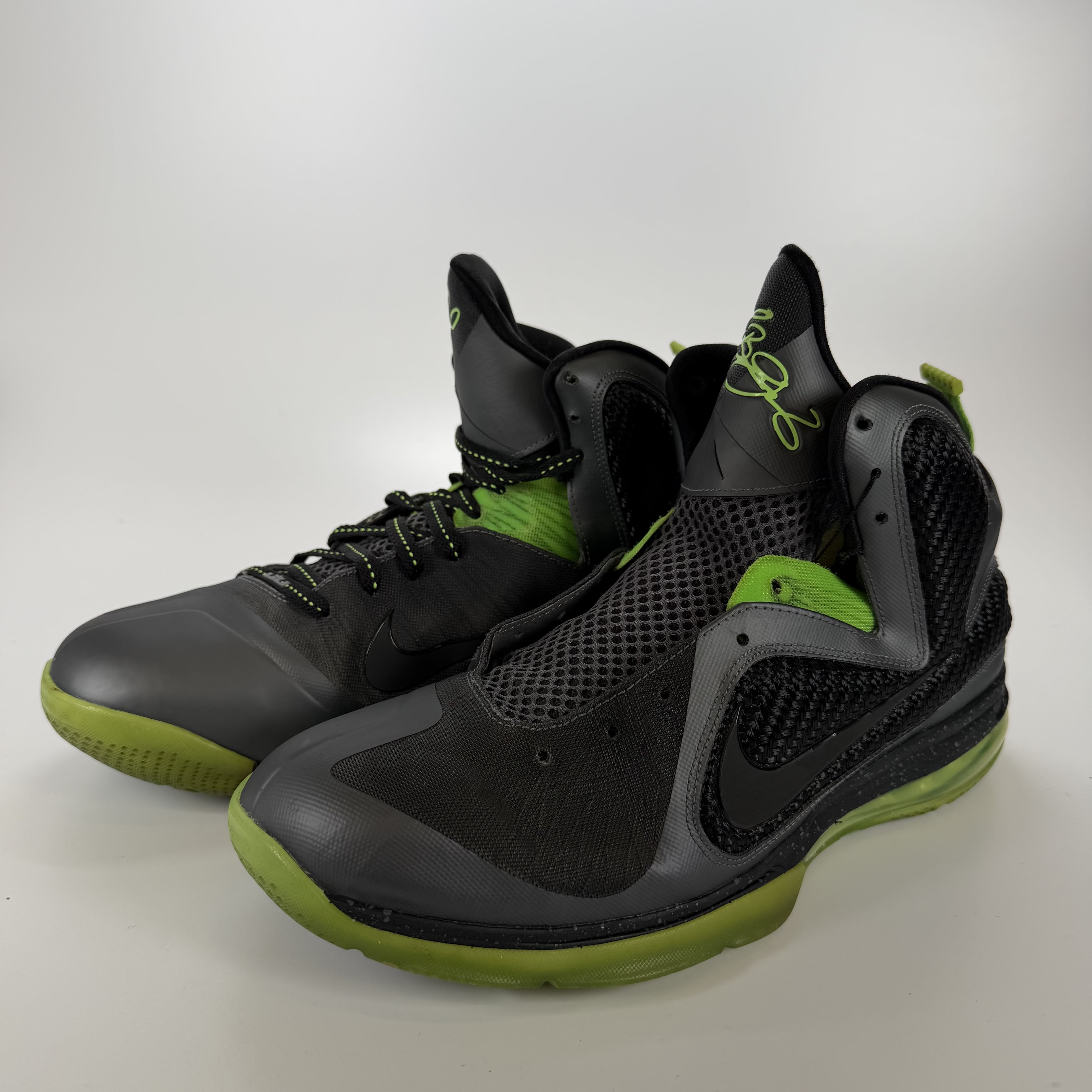 SP3634 Nike LeBron 9 Dunkman