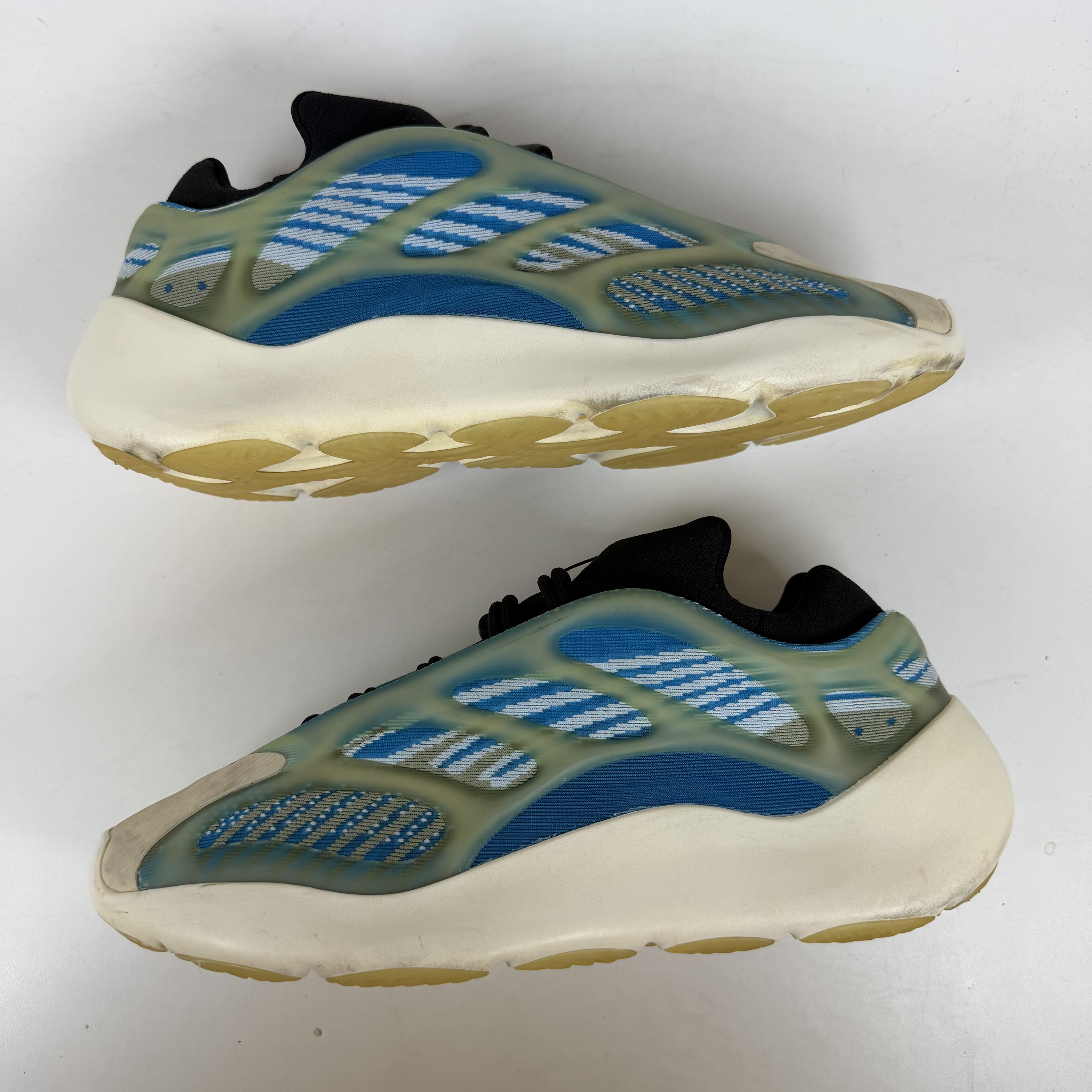 Yeezy 700
