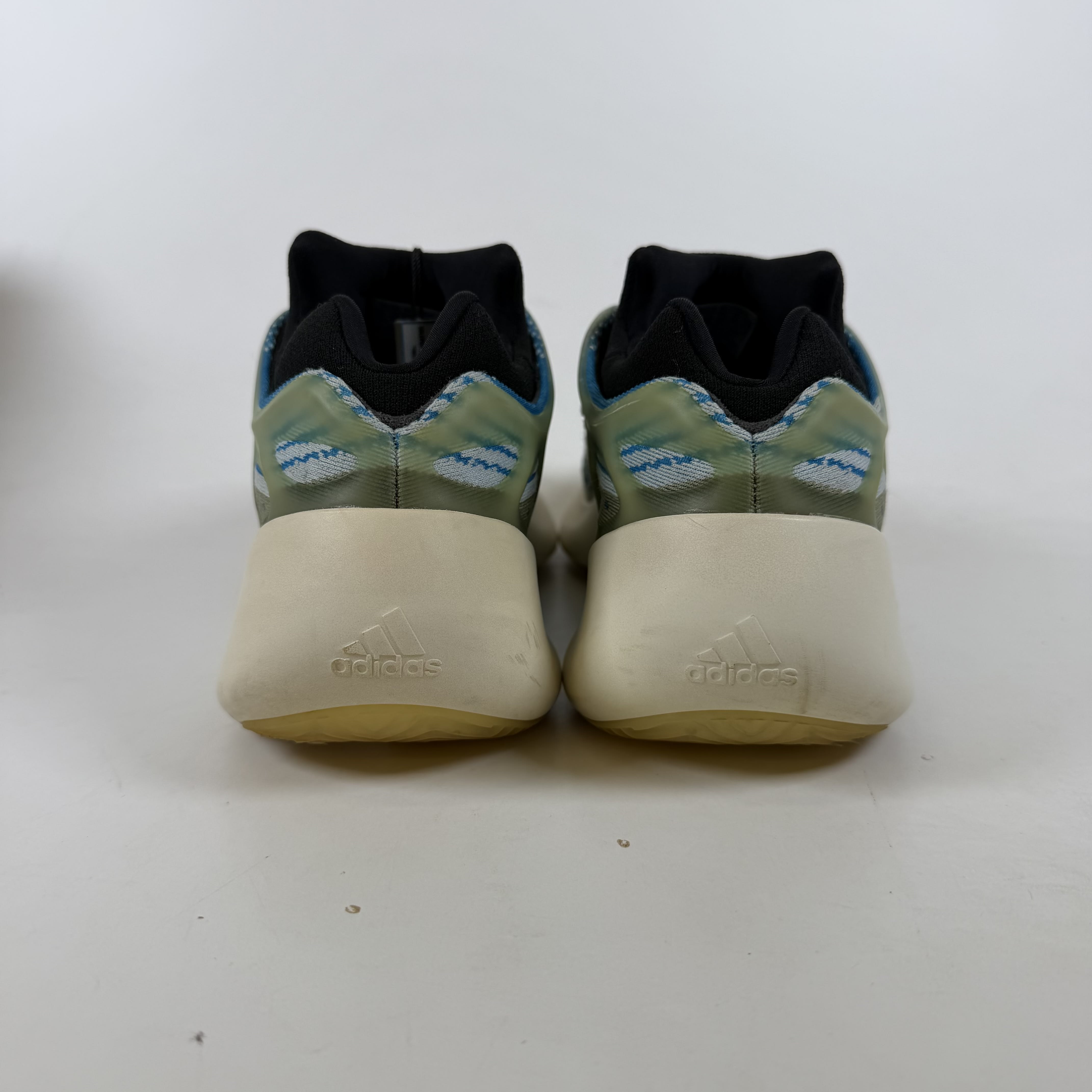 SP6836 adidas Yeezy 700 V3 Arzareth