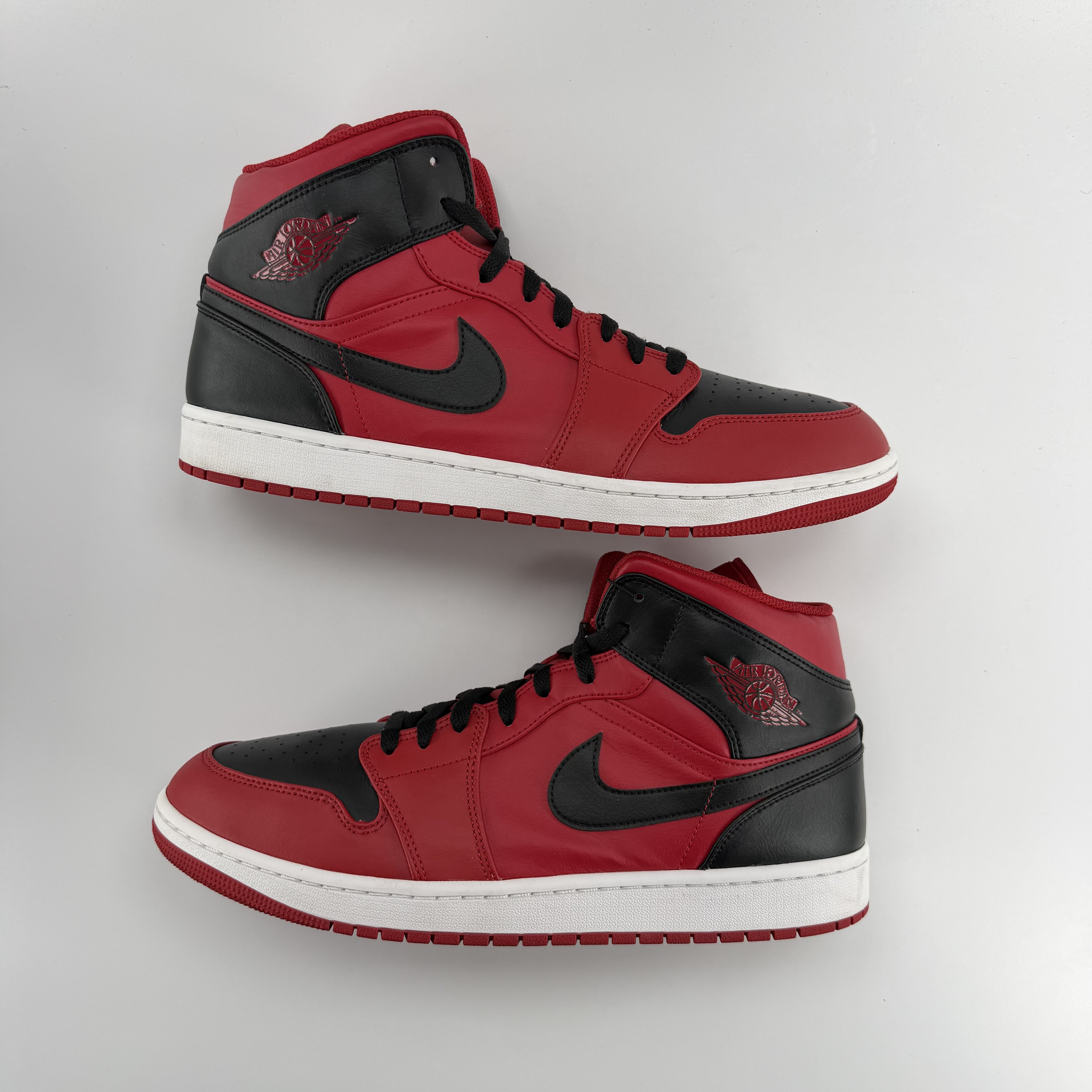 440184 Jordan 1 Mid Reverse Bred (2021)