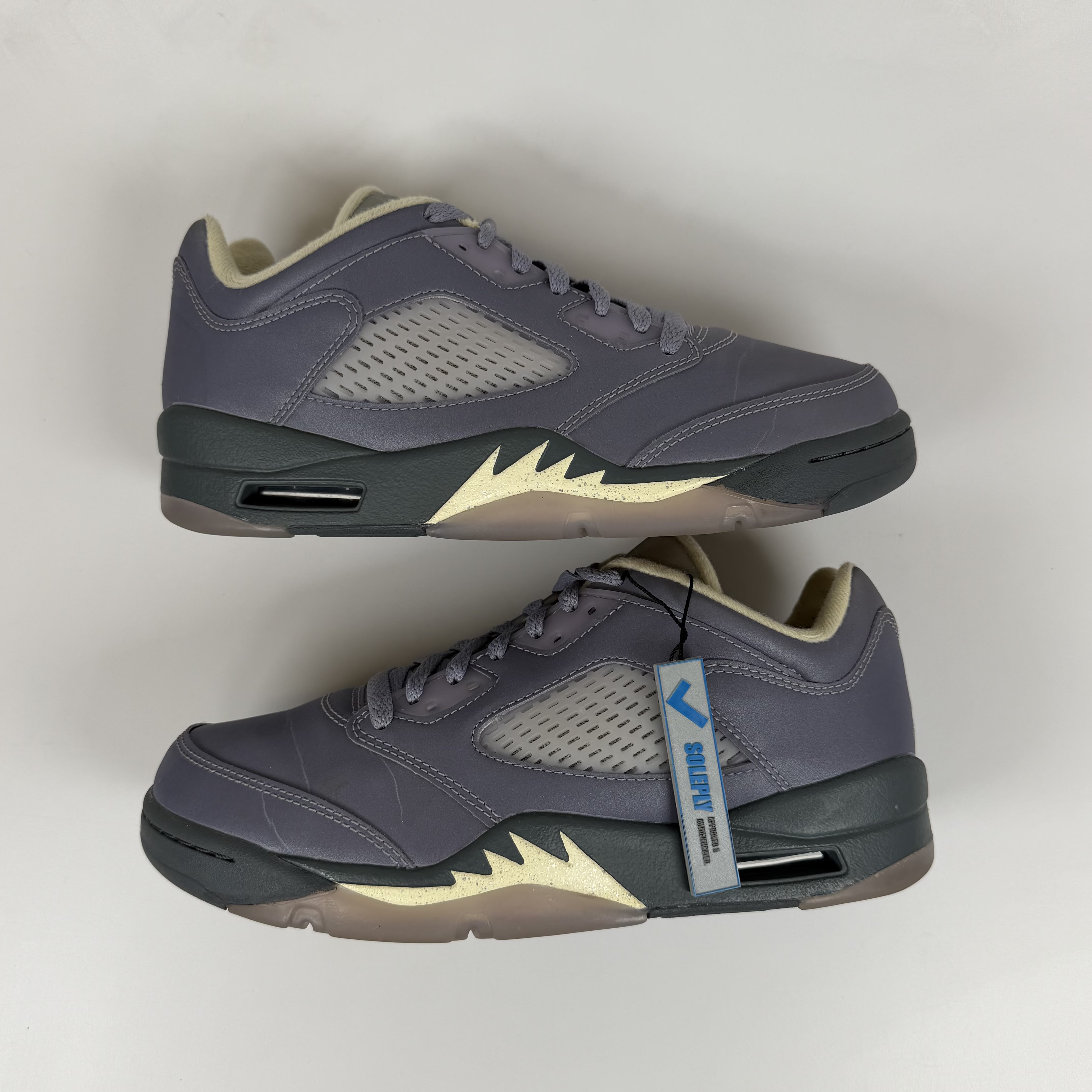 SP7188 Jordan 5 Retro Low Indigo Haze (Women's)