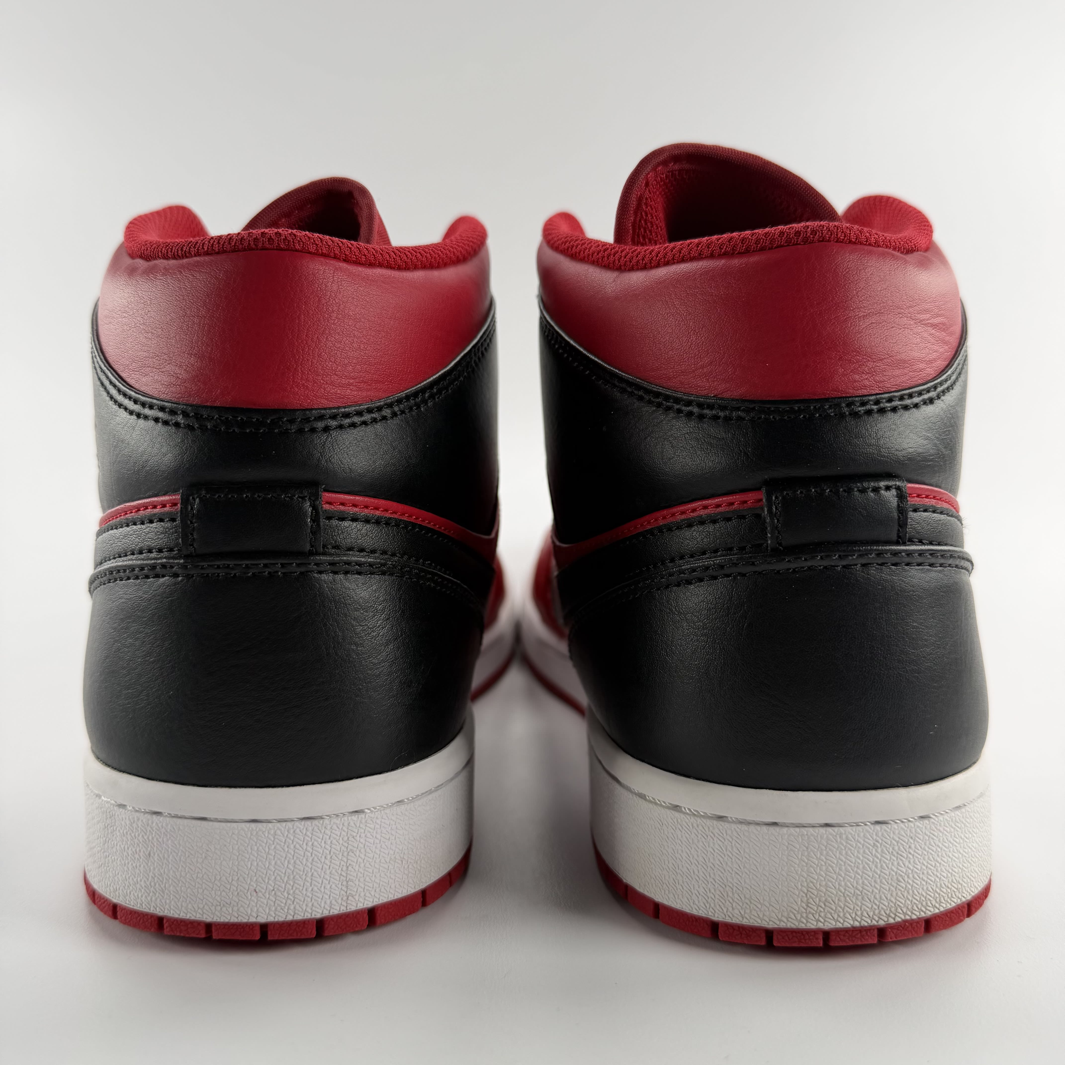 440184 Jordan 1 Mid Reverse Bred (2021)