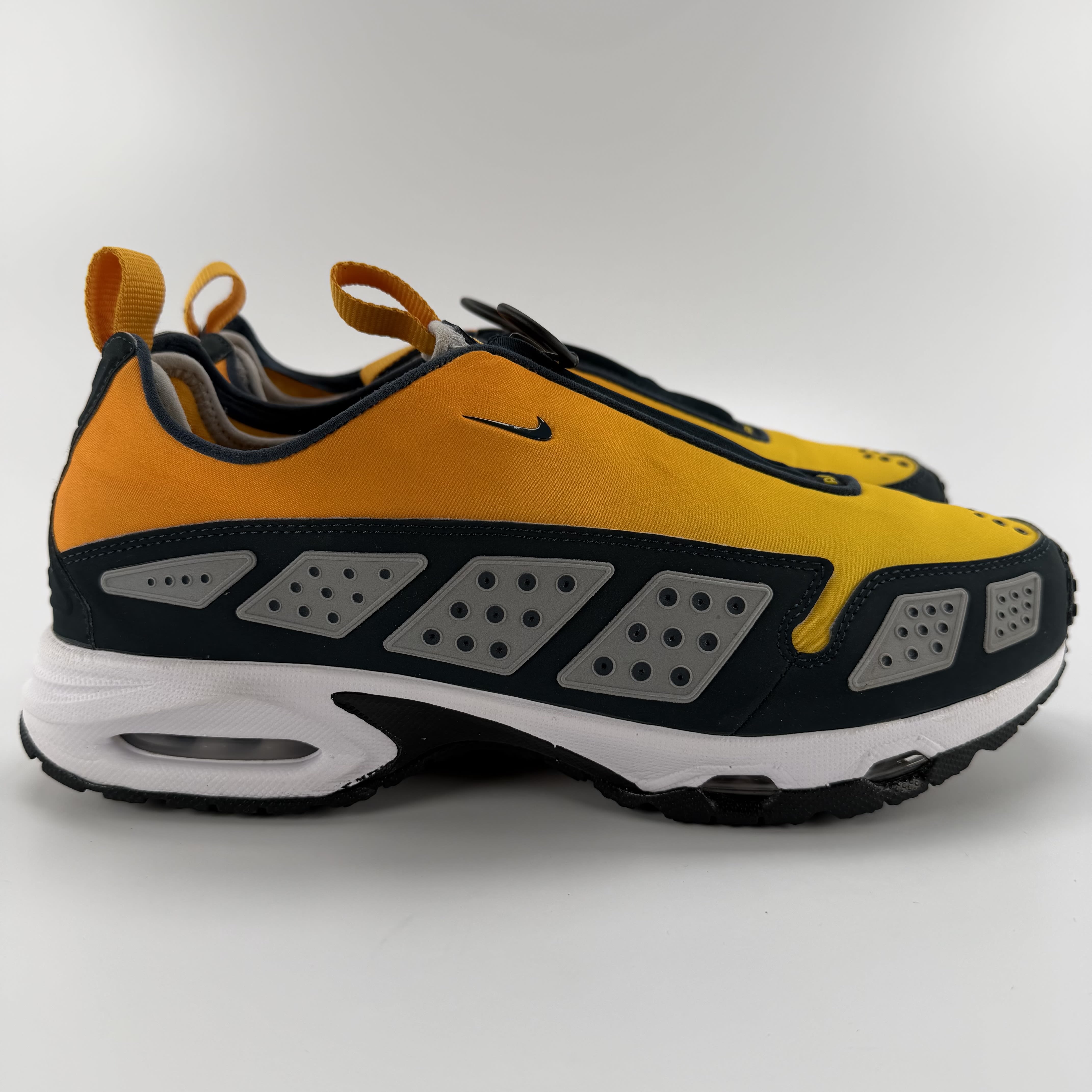 523103 Nike Air Max Sunder Canyon Gold Deep Ocean (Women's)