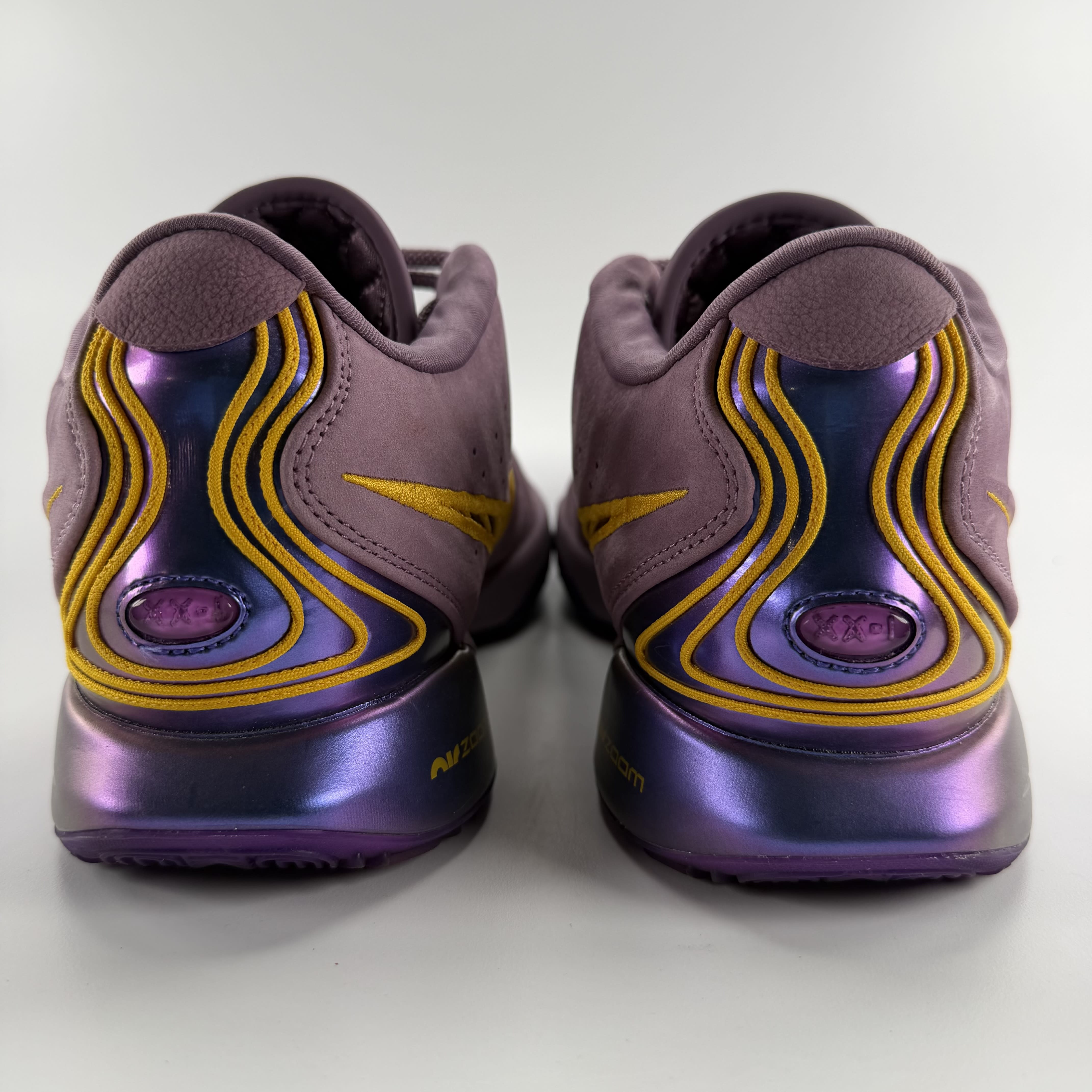 745156 Nike LeBron 21 Purple Rain