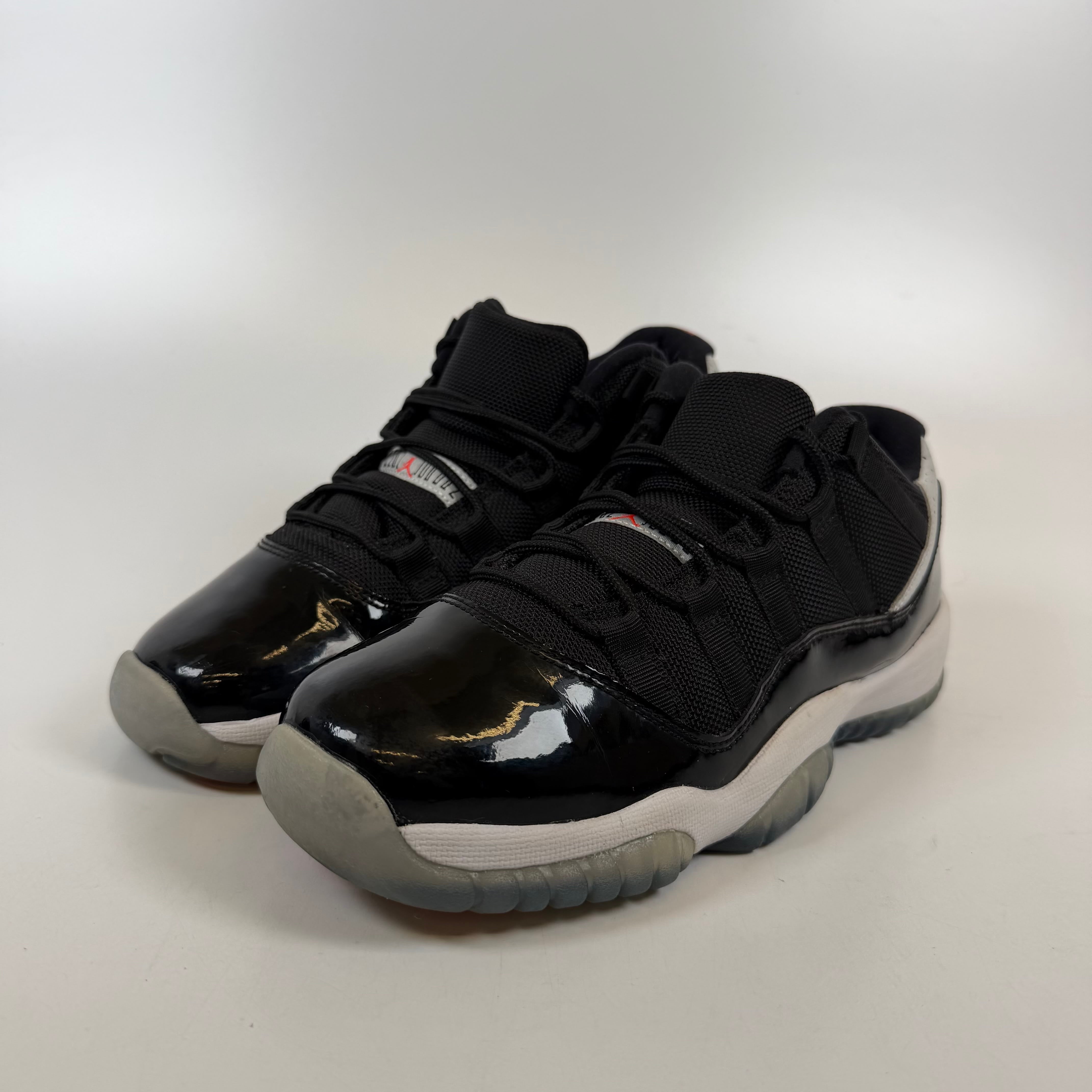 SP11324 Jordan 11 Retro Low Infrared 23 (GS)