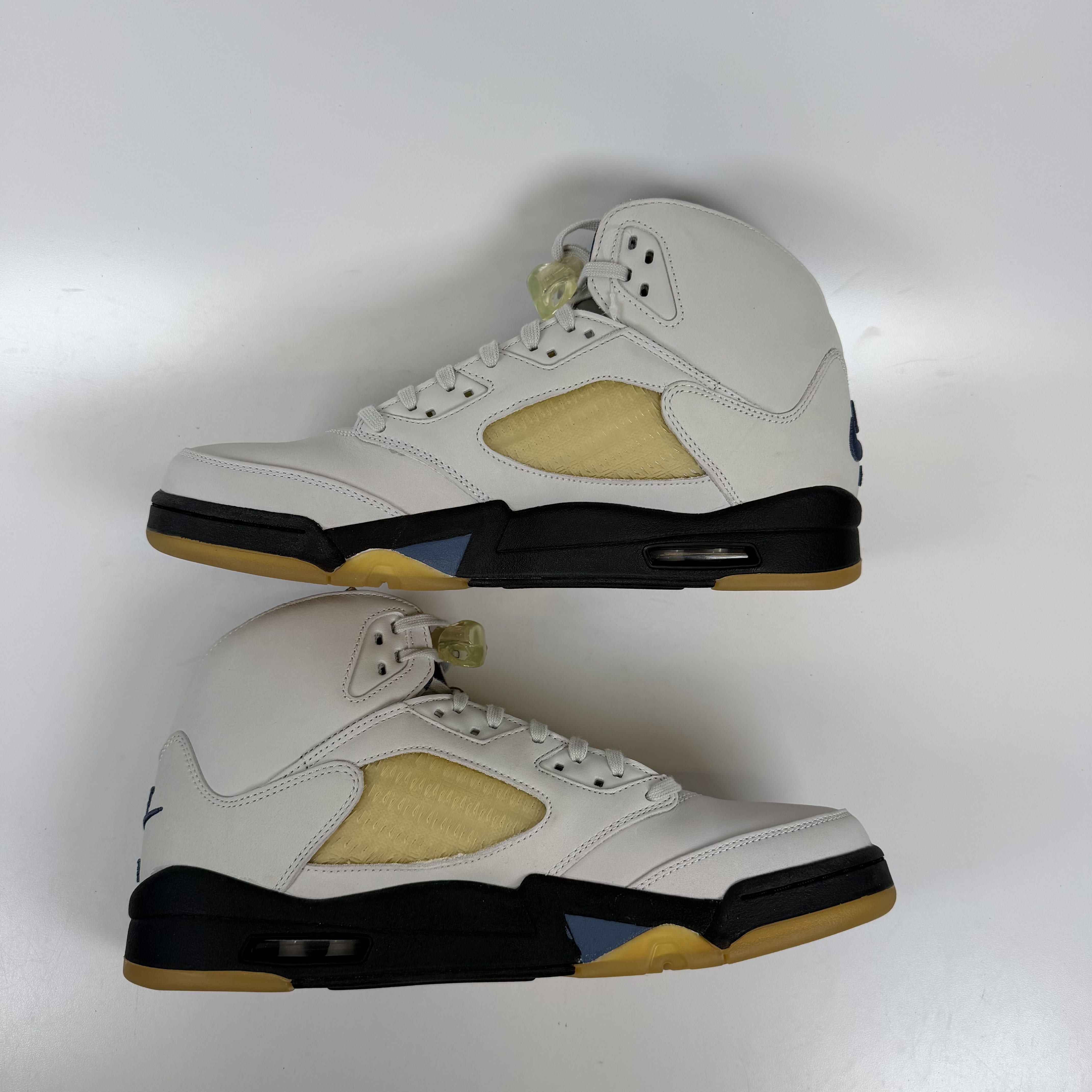 [720110] Jordan 5 Retro A Ma Maniére Dawn (Women's)