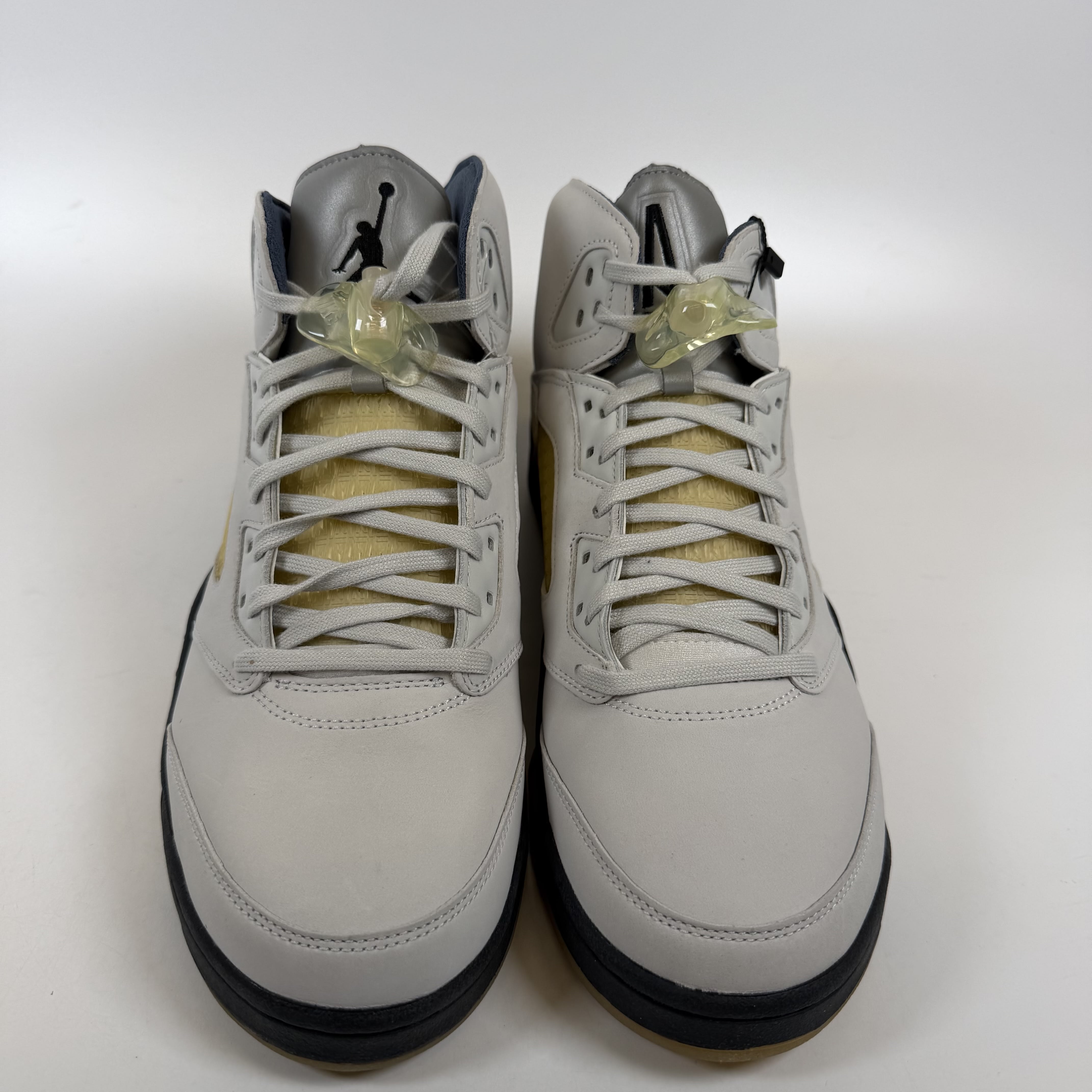 [720110] Jordan 5 Retro A Ma Maniére Dawn (Women's)