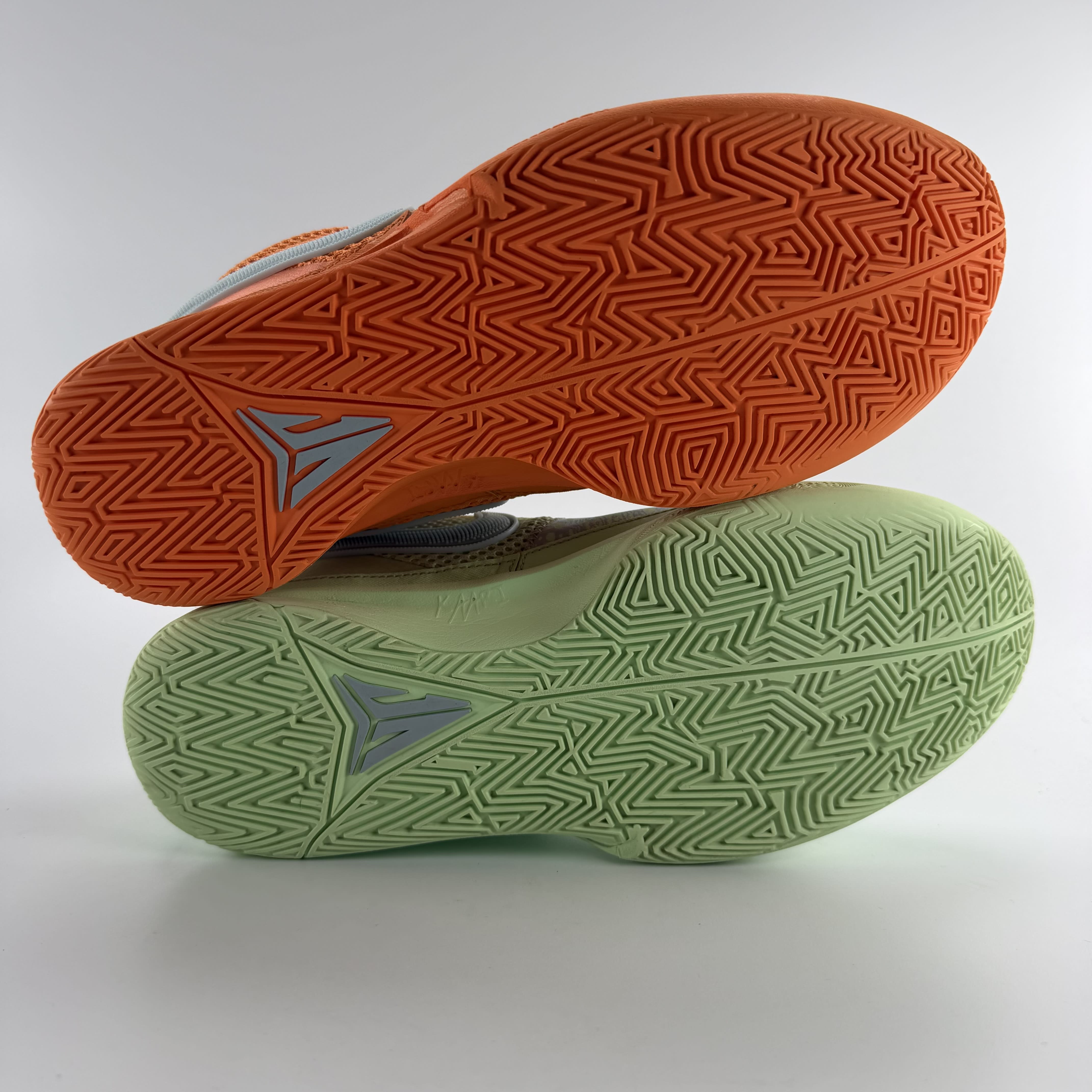 824813 Nike Ja 1 Mismatched