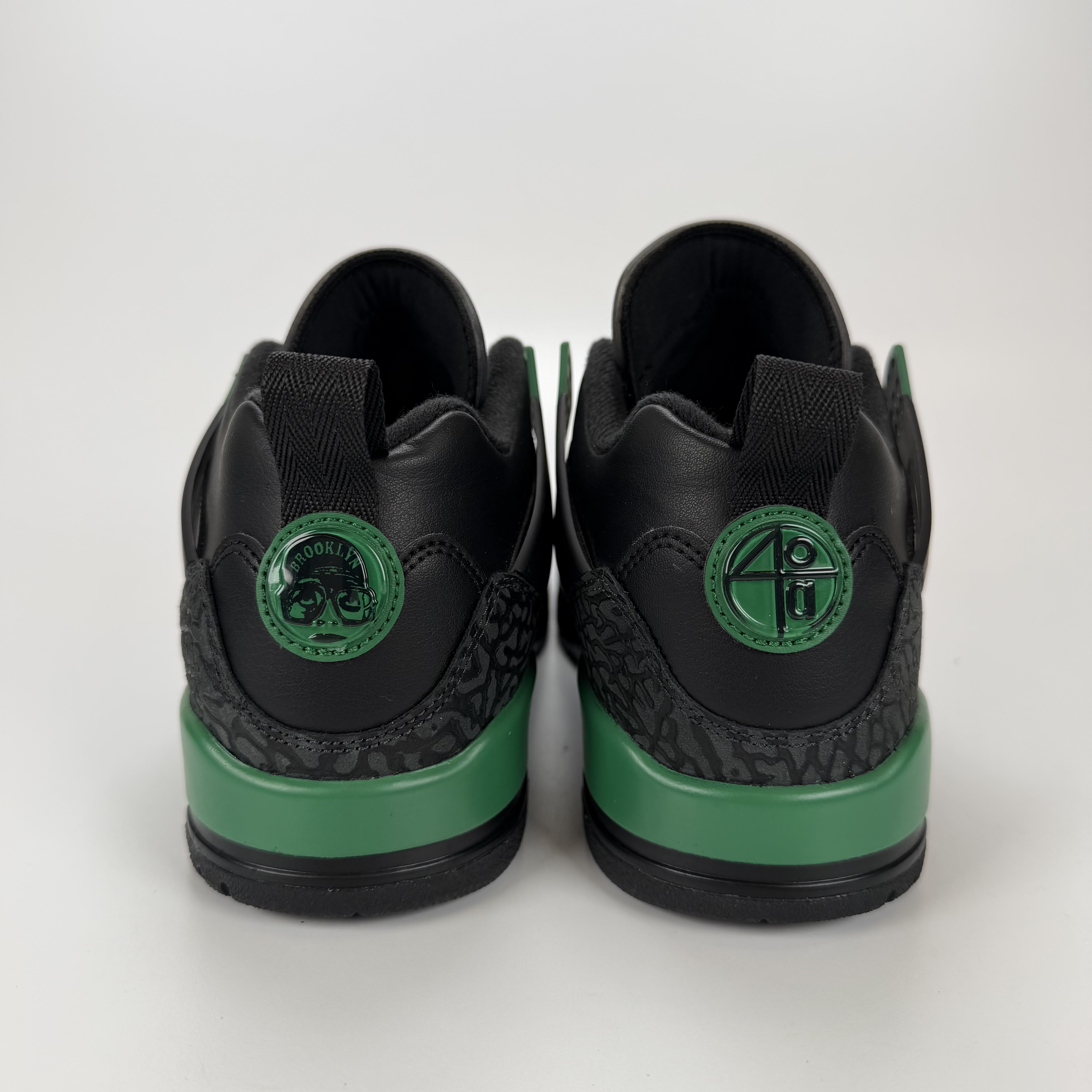 SP4696 Jordan Spizike Low Pine Green