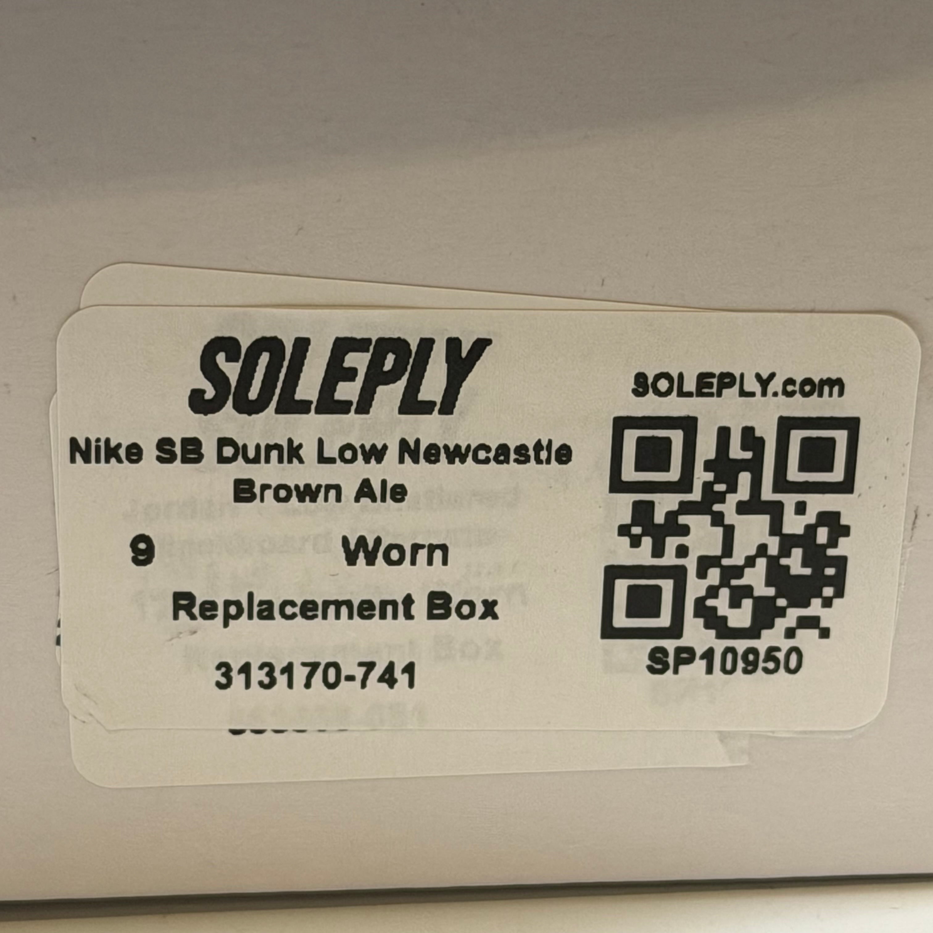 SP10950 Nike SB Dunk Low Newcastle Brown Ale
