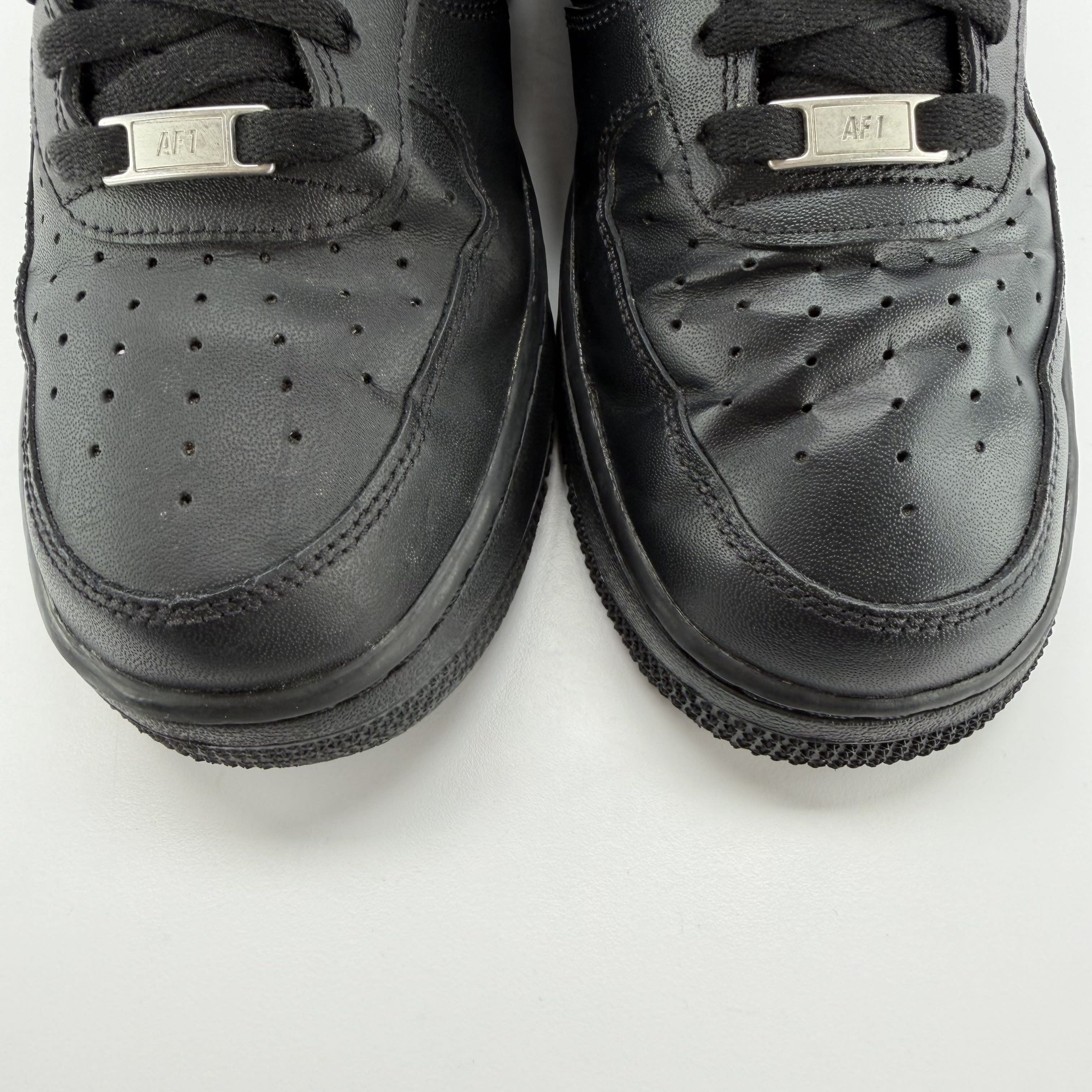 469989 Nike Air Force 1 Low '07 Black (Women's)